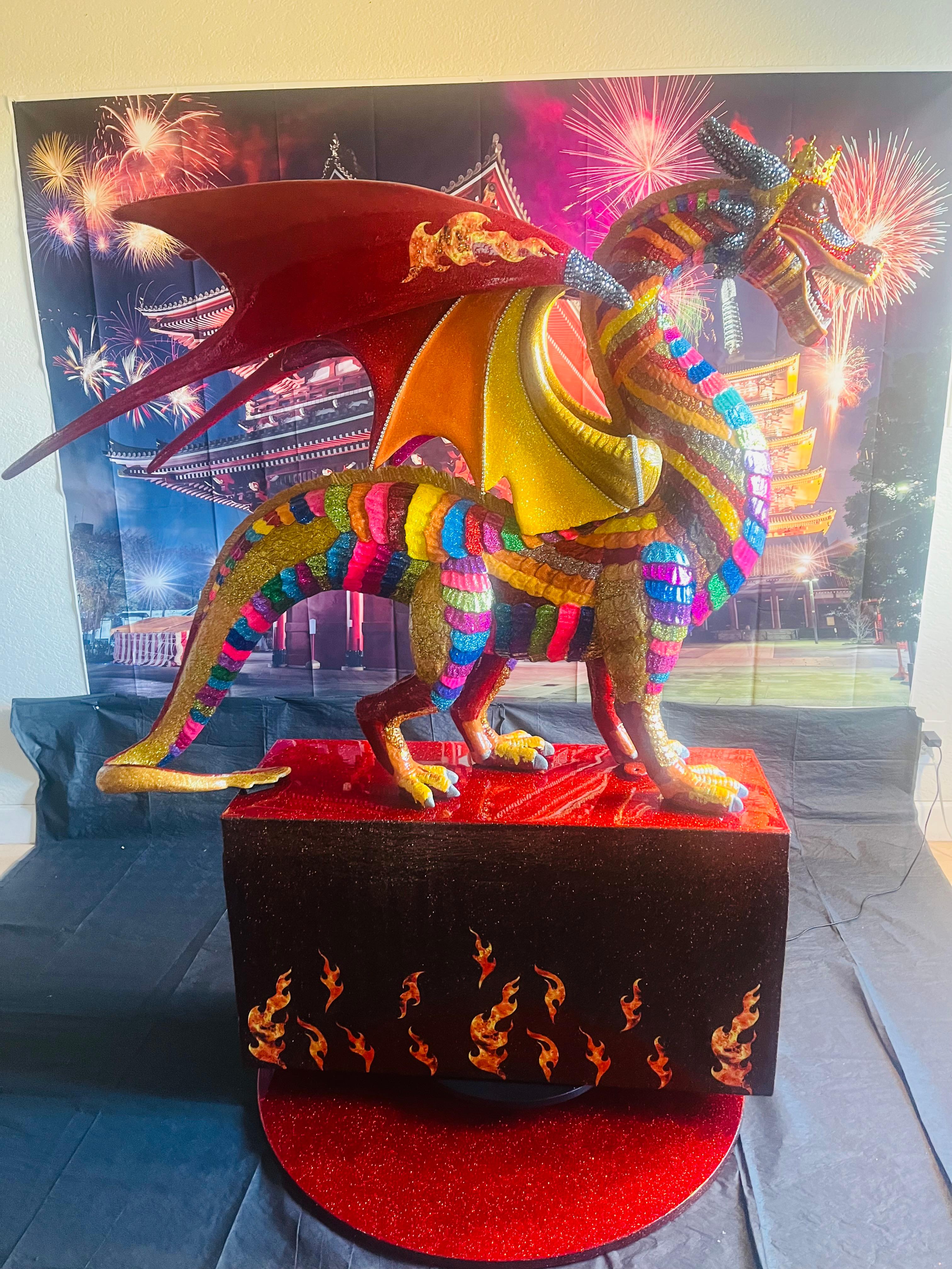 PRINCE BLAZE (Der offizielle Dragon Prince von 2024: The Year Of The Dragon) – Sculpture von Mauro Oliveira