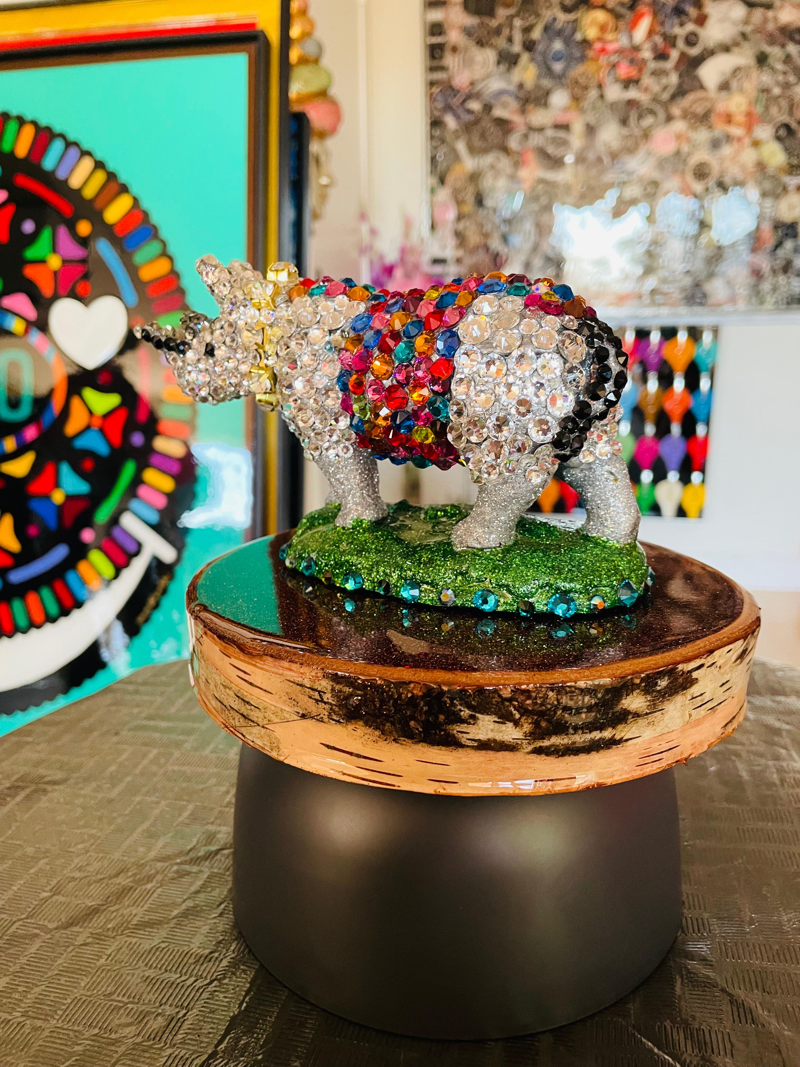 SERENGETI BOOGIE NIGHTS RINO (One of a Kind Swarovski Mixed Media Sculpture) - Brown Figurative Sculpture by Mauro Oliveira