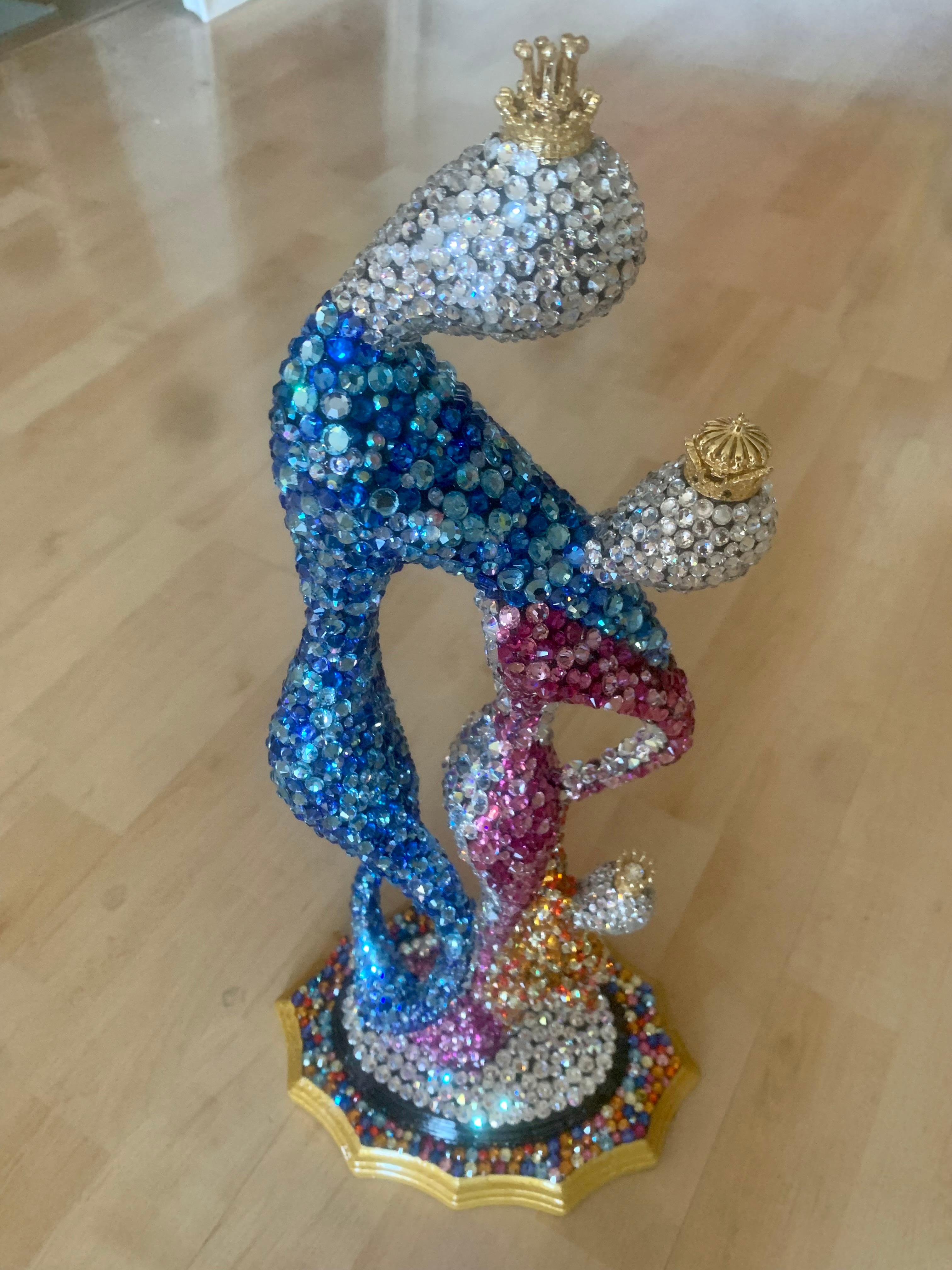 THE ROYAL FAMILY (1 Of a Kind Sculpture W/ Genuine Swarovski Crystals) - Contemporary Art by Mauro Oliveira