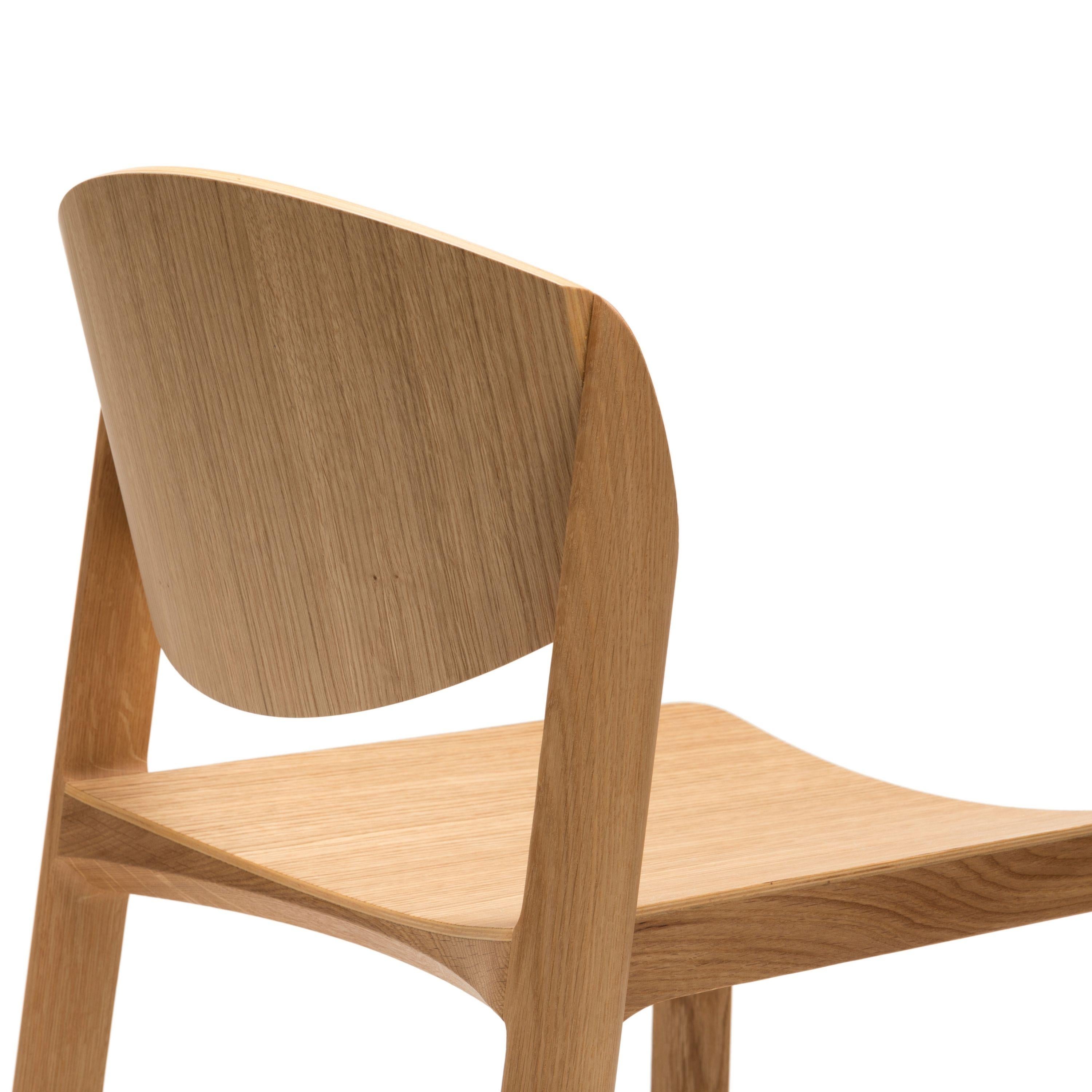 Mauro Pasquinelli 'Mauro' Wood Dining Chair in Nussbaum für Established & Sons im Angebot 11