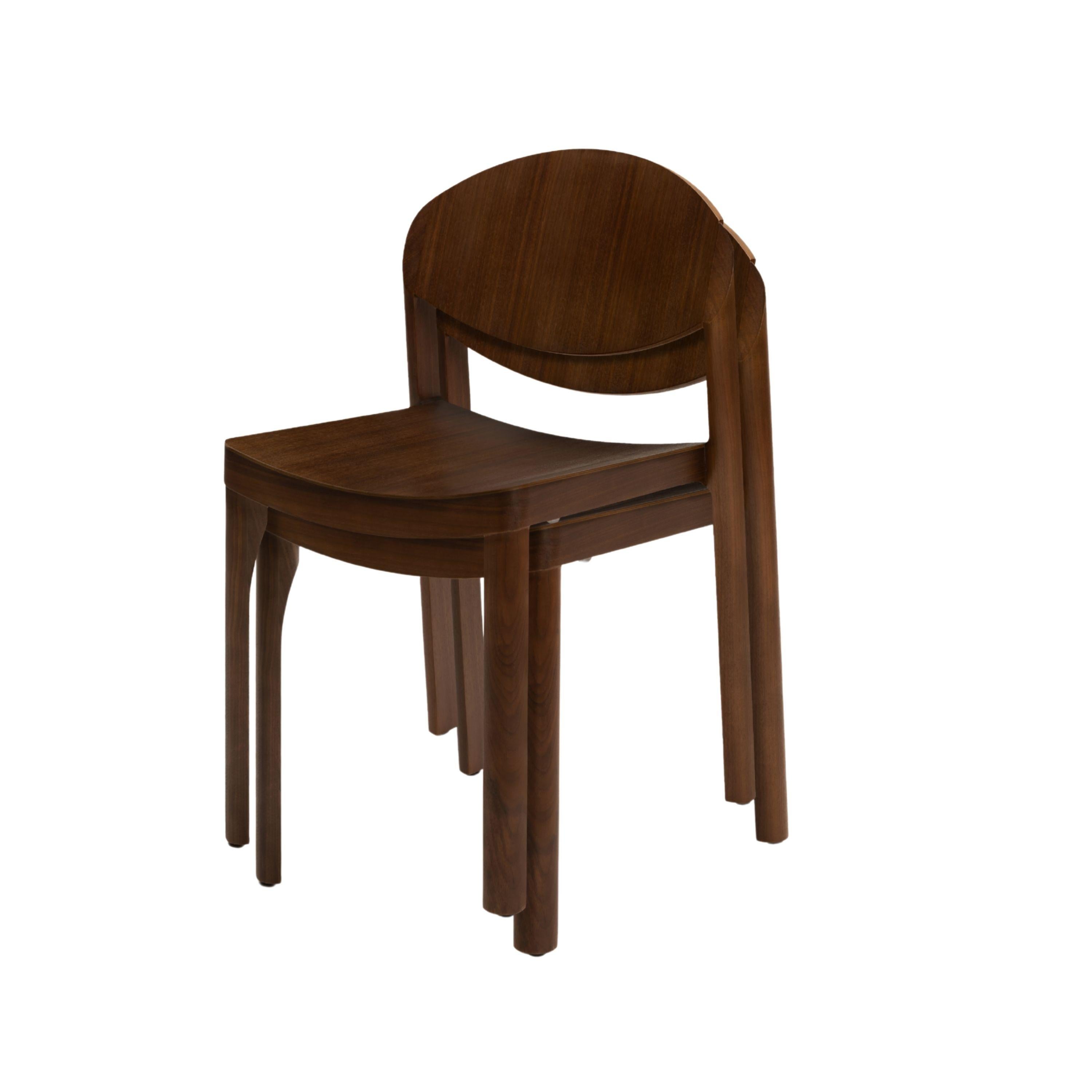 Mauro Pasquinelli 'Mauro' Wood Dining Chair in Nussbaum für Established & Sons

Der stapelbare Stuhl 