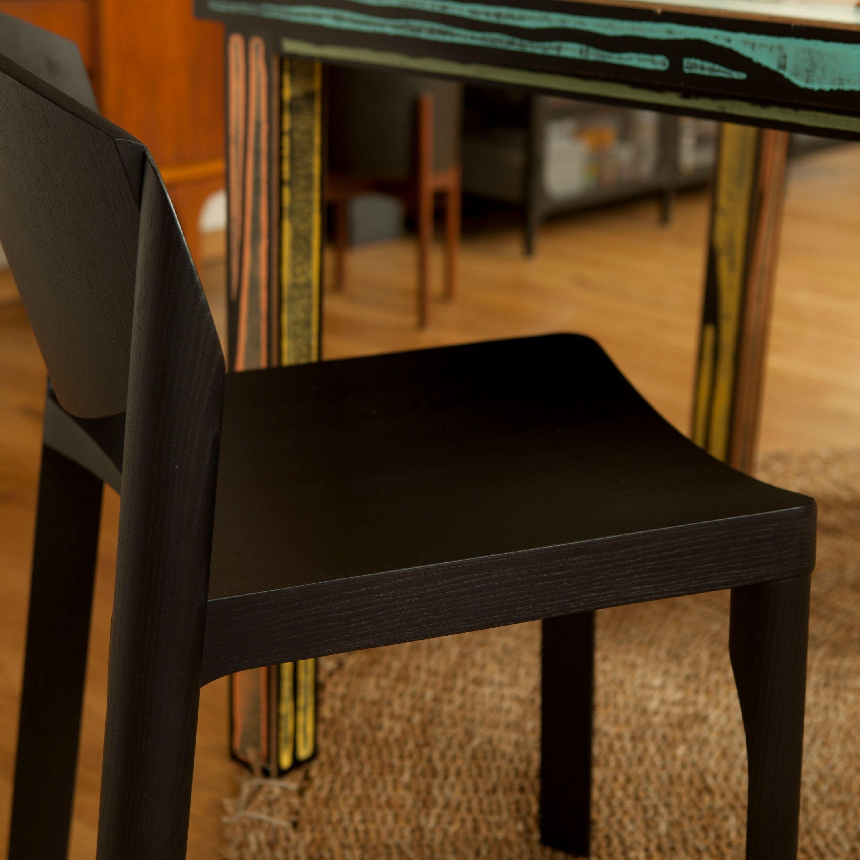 Mauro Pasquinelli 'Mauro' Wood Dining Chair in Nussbaum für Established & Sons (Walnuss) im Angebot
