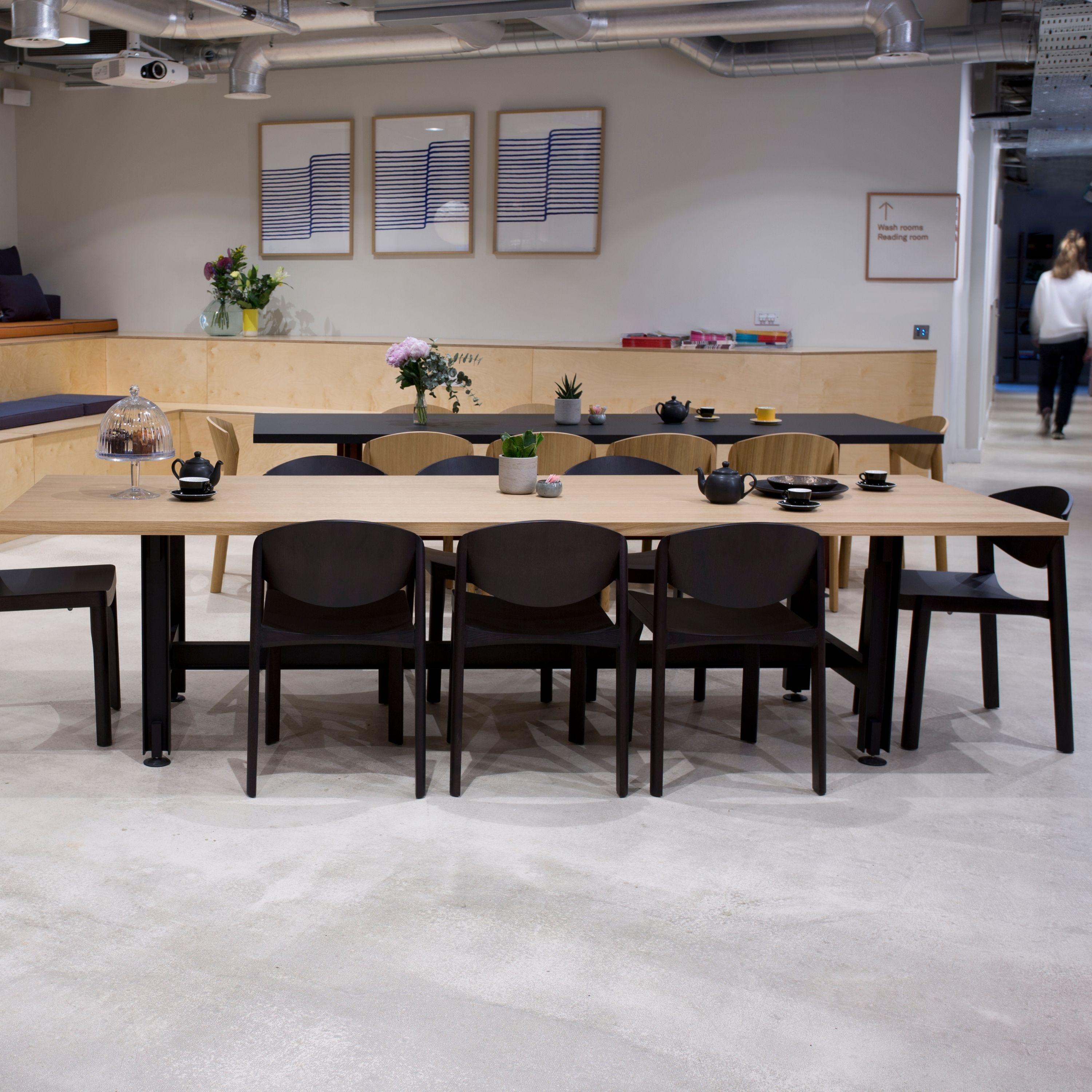 Mauro Pasquinelli 'Mauro' Wood Dining Chair in Nussbaum für Established & Sons im Angebot 2
