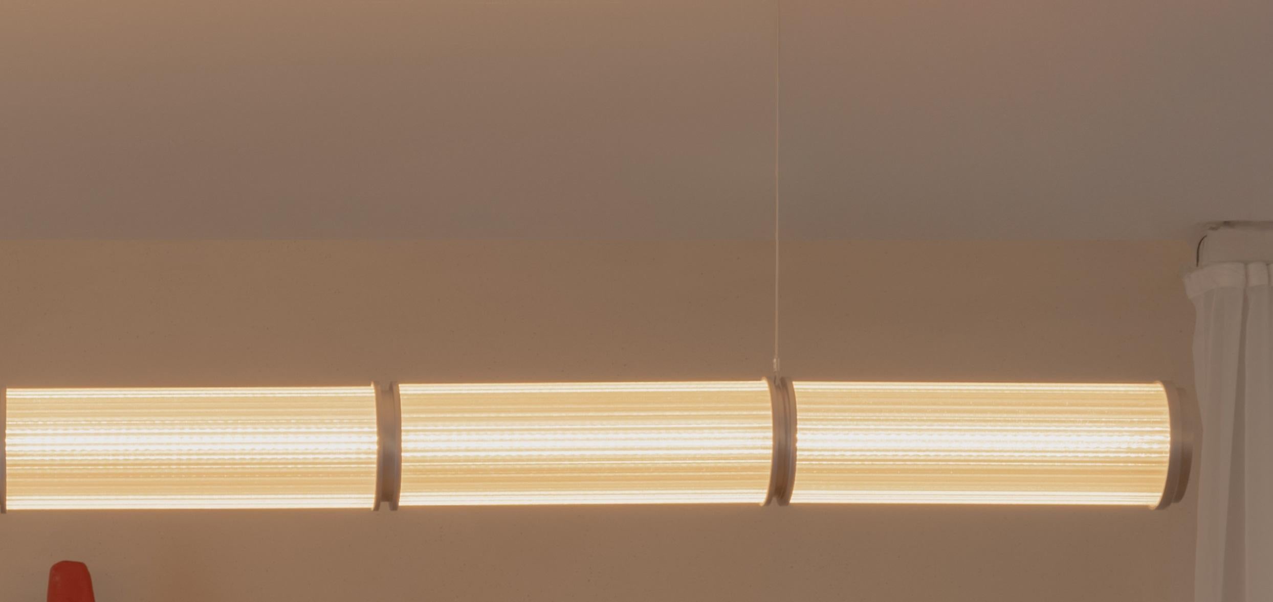 Messicano Mauro Luminaire a sospensione in alluminio spazzolato con 6 paralumi a coste di Nuumbra in vendita