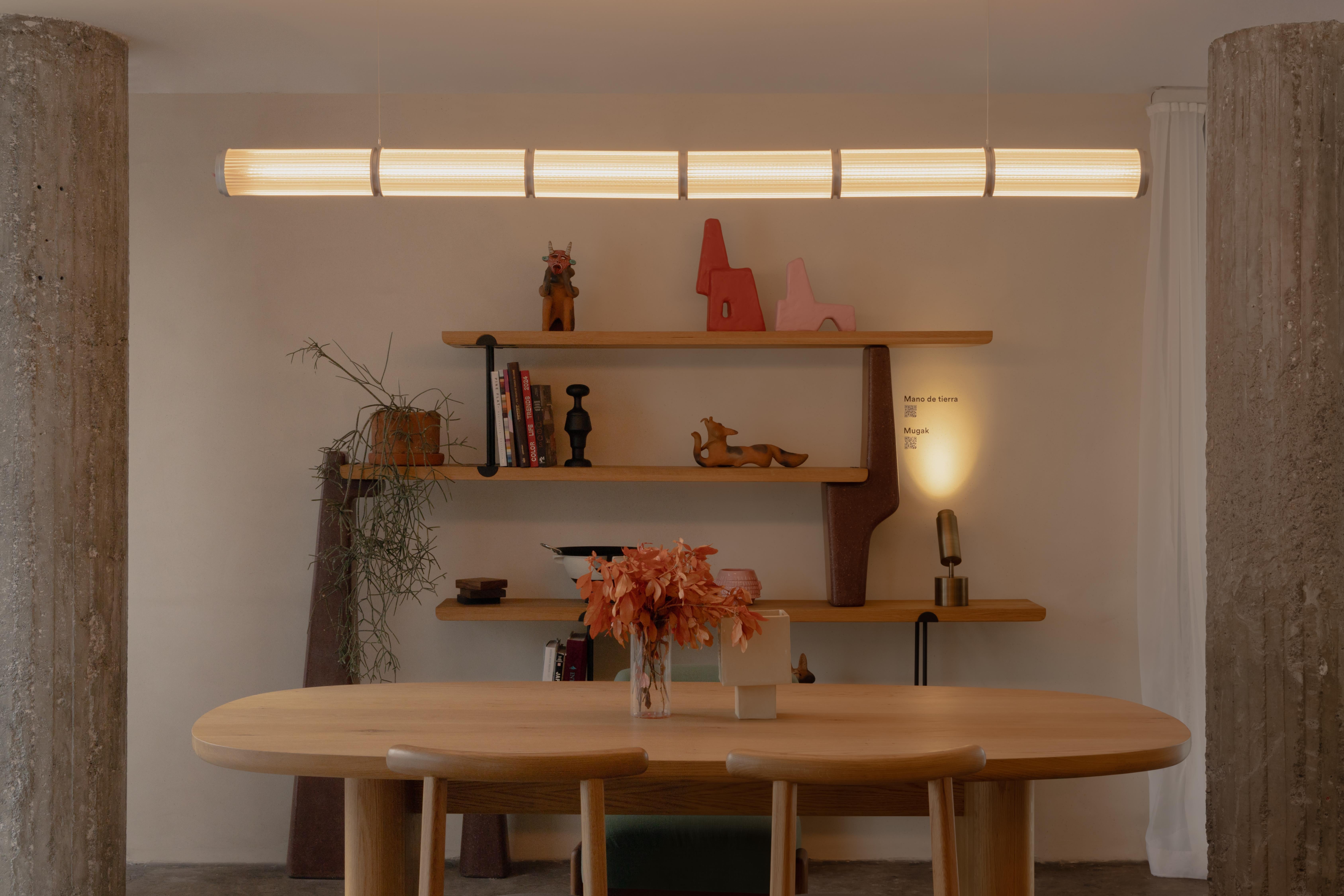 XXI secolo e contemporaneo Mauro Luminaire a sospensione in alluminio spazzolato con 6 paralumi a coste di Nuumbra in vendita