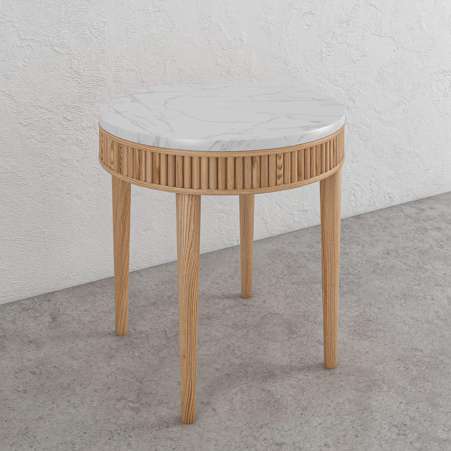 Moderne Table d'appoint Mausam en vente