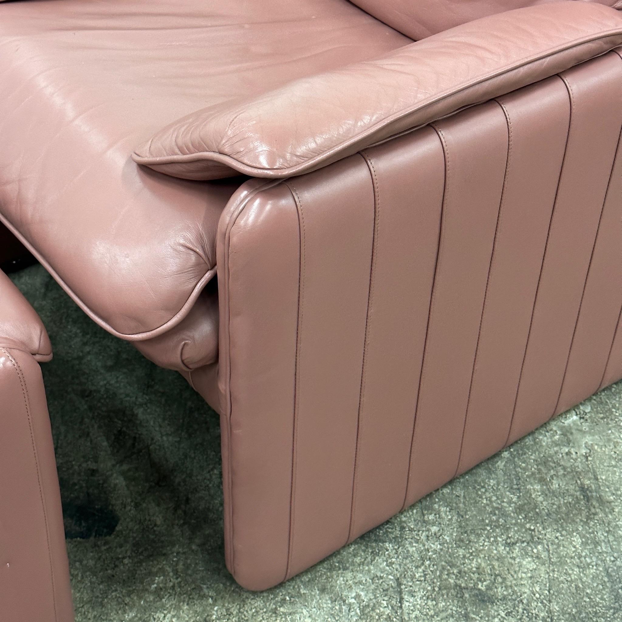Mauve Leather Lounge Chair/Ottoman In Good Condition For Sale In Chicago, IL