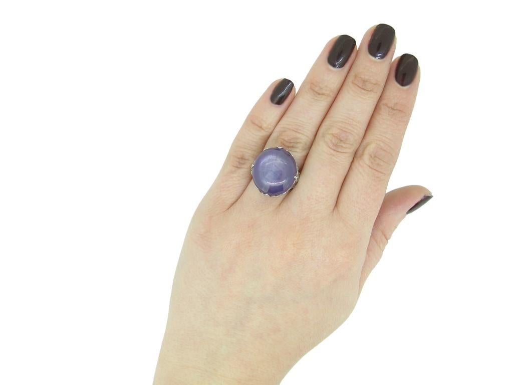 Mauve Star Sapphire and Diamond Cluster Ring, circa 1920 In Good Condition For Sale In London, GB