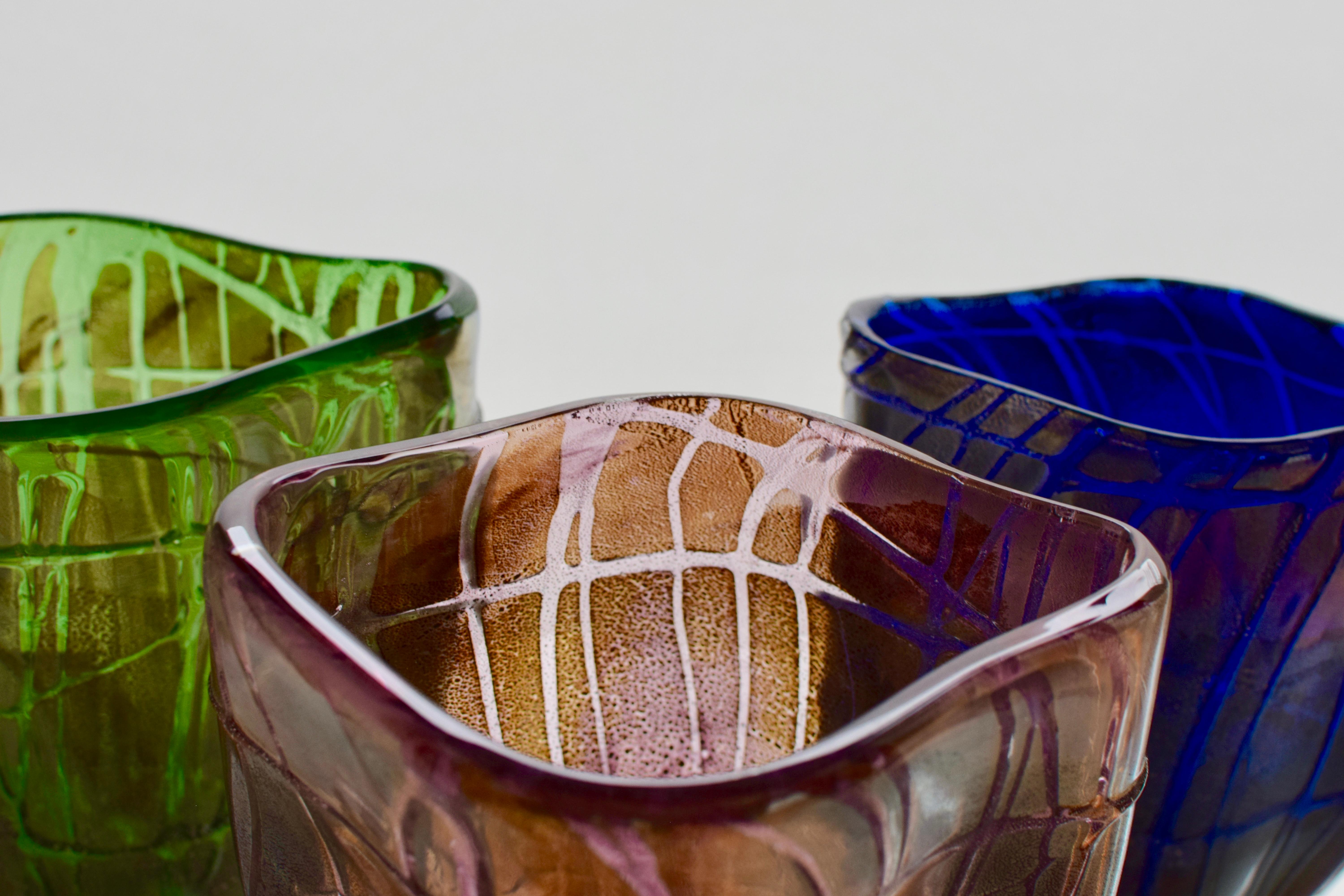 Vaso a strascico color malva di James Carcass Glass Artist per VUUV Works In condizioni Nuovo in vendita a Székesfehérvár, HU