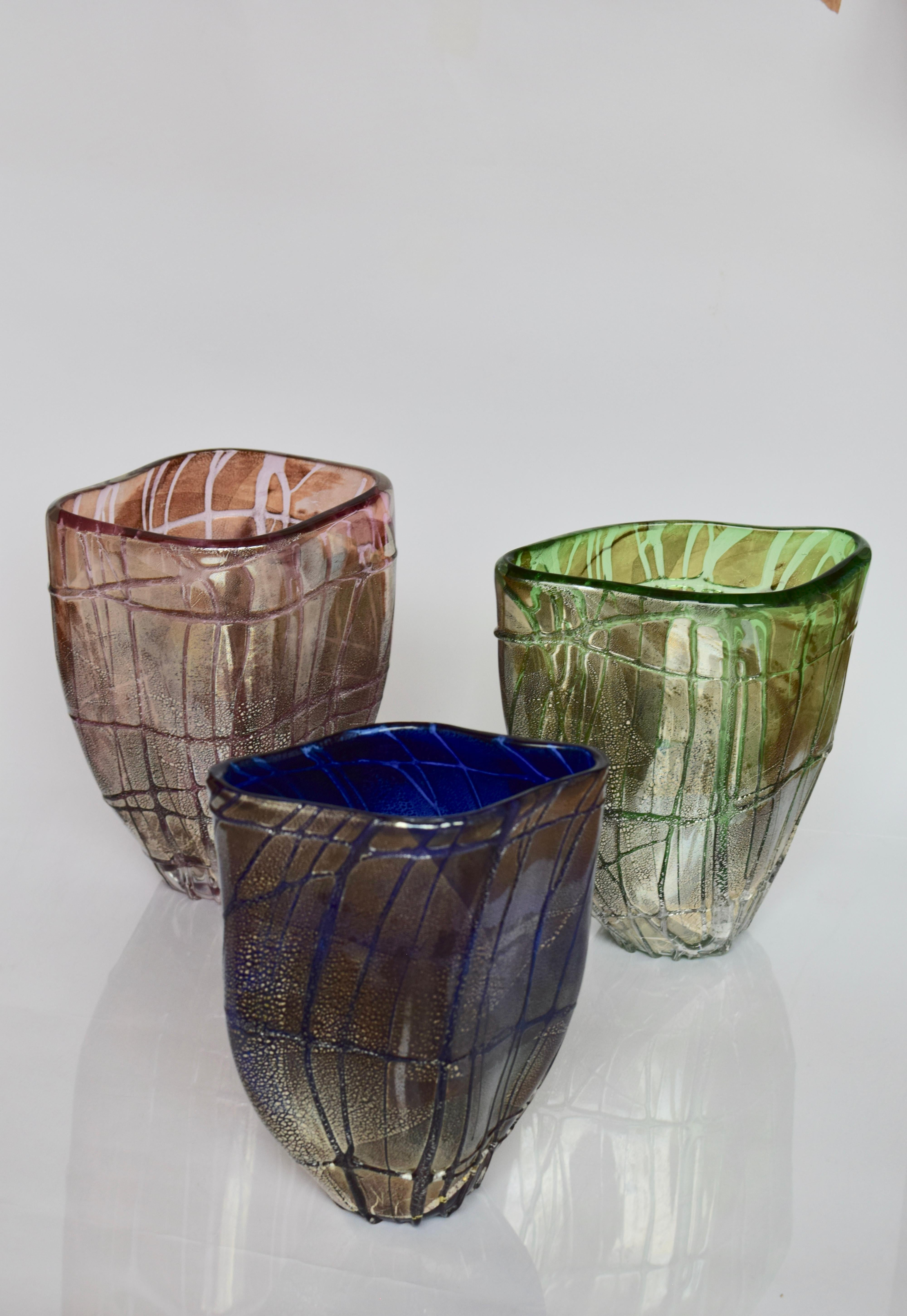 XXI secolo e contemporaneo Vaso a strascico color malva di James Carcass Glass Artist per VUUV Works in vendita