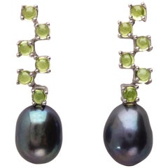 Maviada
s Cavallo Long Baroque Pearl Green Peridot 18k Gold Drop Earrings