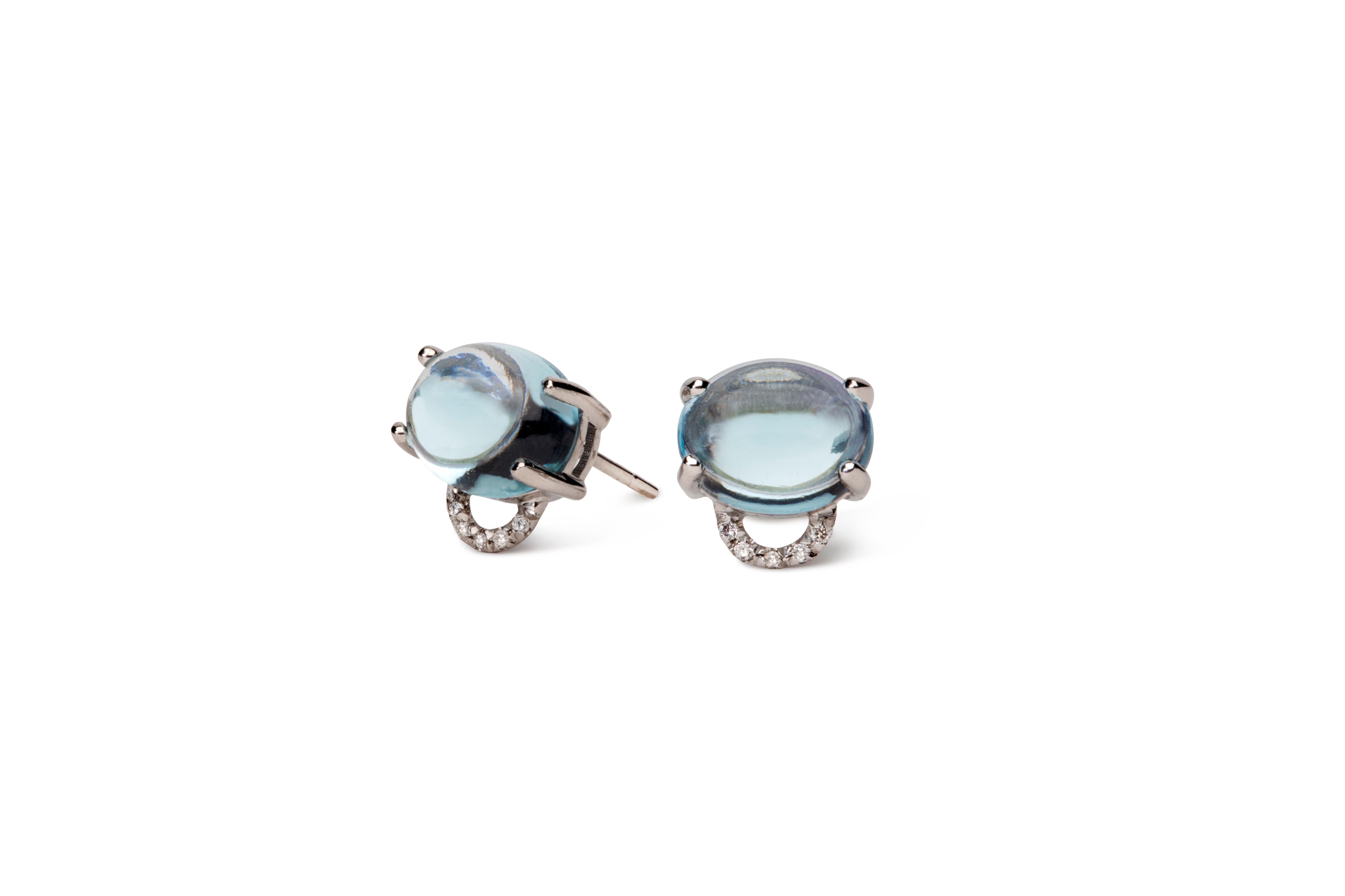 Oval Cut Maviada's Diamond Marmaris 18 Karat Gold Stud Earrings, London Blue Topaz For Sale