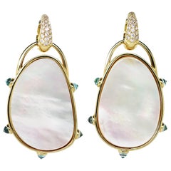 Maviada’s Diamond Mother of Pearl, 18 Karat Gold, Reverse Cut Blue Topaz, Small