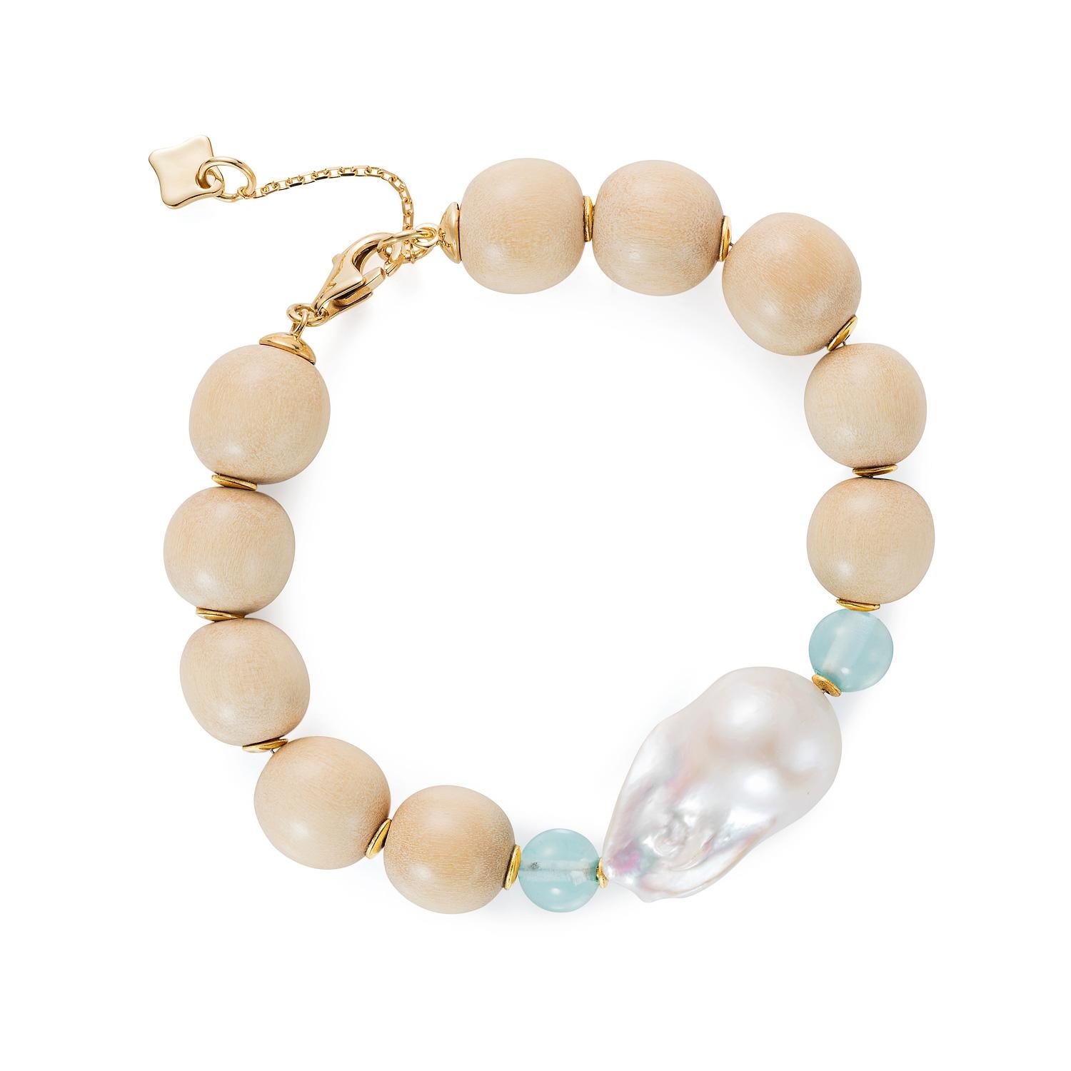 Women's or Men's MAVIADA's Modern Wooden Bracelet with 18K Gold Discs Baroque Pearl, London Blue  For Sale