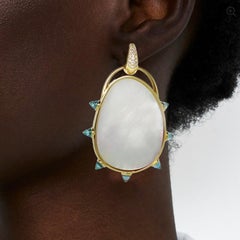 Maviada's Mother of Pearl, 18 Karat Gold Button, Blue Topaz, Large