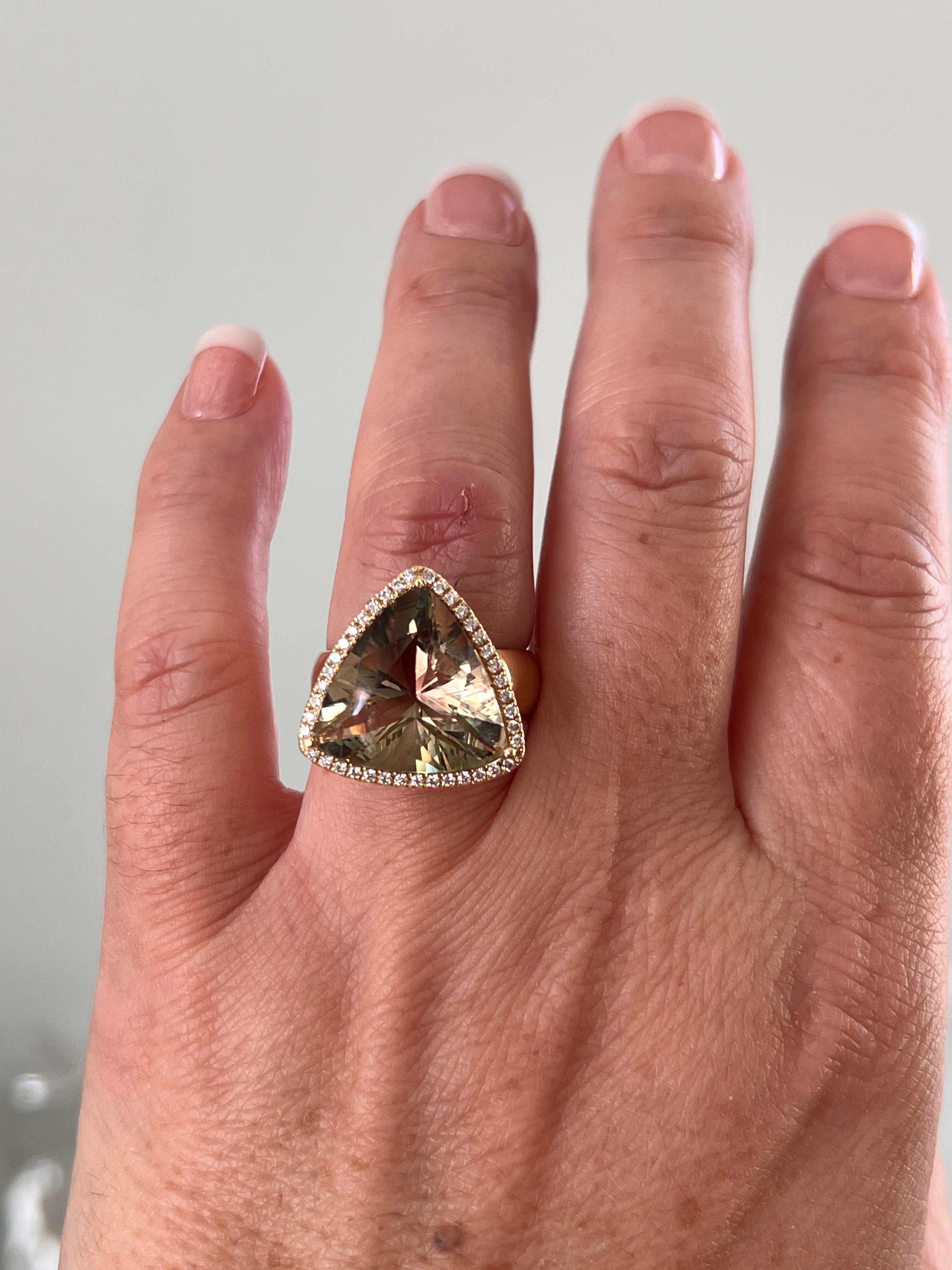 Mavilo Trillion Cut Labradorit Diamant 14k Gelbgold Cocktail Ring im Angebot 5