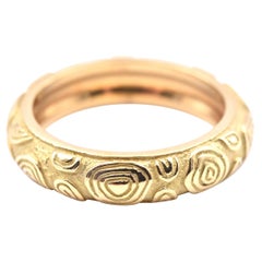 Mavito 18 Karat Yellow Gold Custom Swirl Print Band