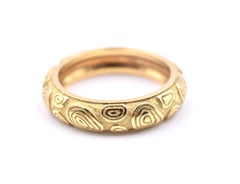 Mavito 18 Karat Yellow Gold Custom Swirl Print Band