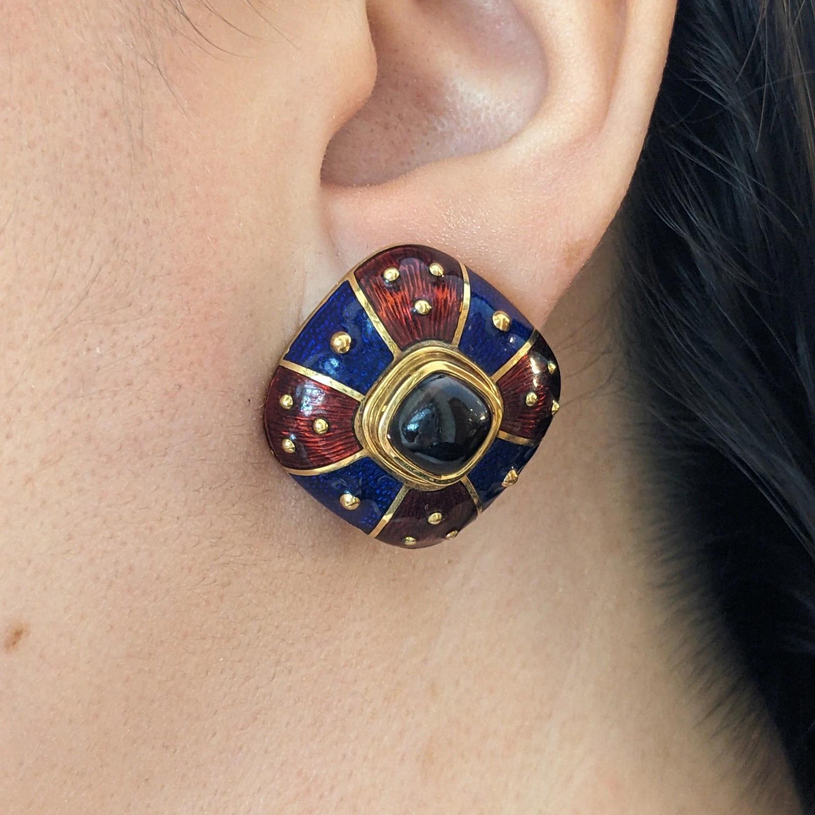 Boucles d'oreilles boutons en or jaune 18 carats, émail et pierres précieuses Mavito Excellent état - En vente à La Jolla, CA