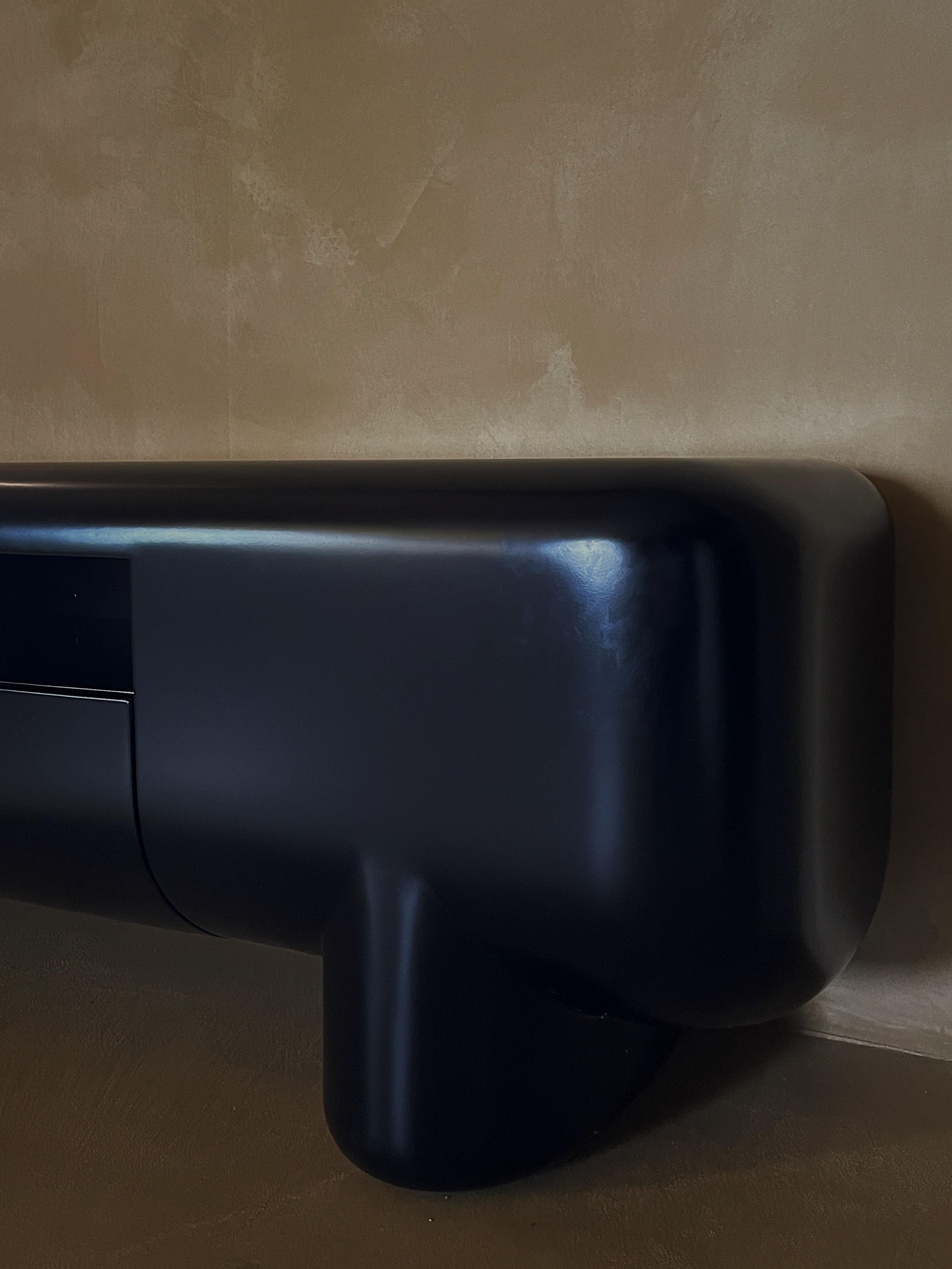 Fiberglass Maw Cabinet by Karstudio