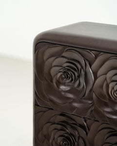 Mawar Handgeschnitzte Kommode