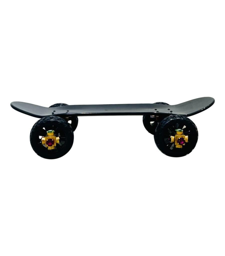 Mawi Ltd Edition Skate Board & Matching Helmets In Excellent Condition For Sale In London, GB