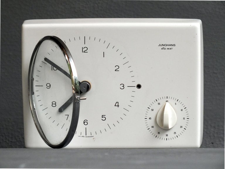 Max bill outlet kitchen clock