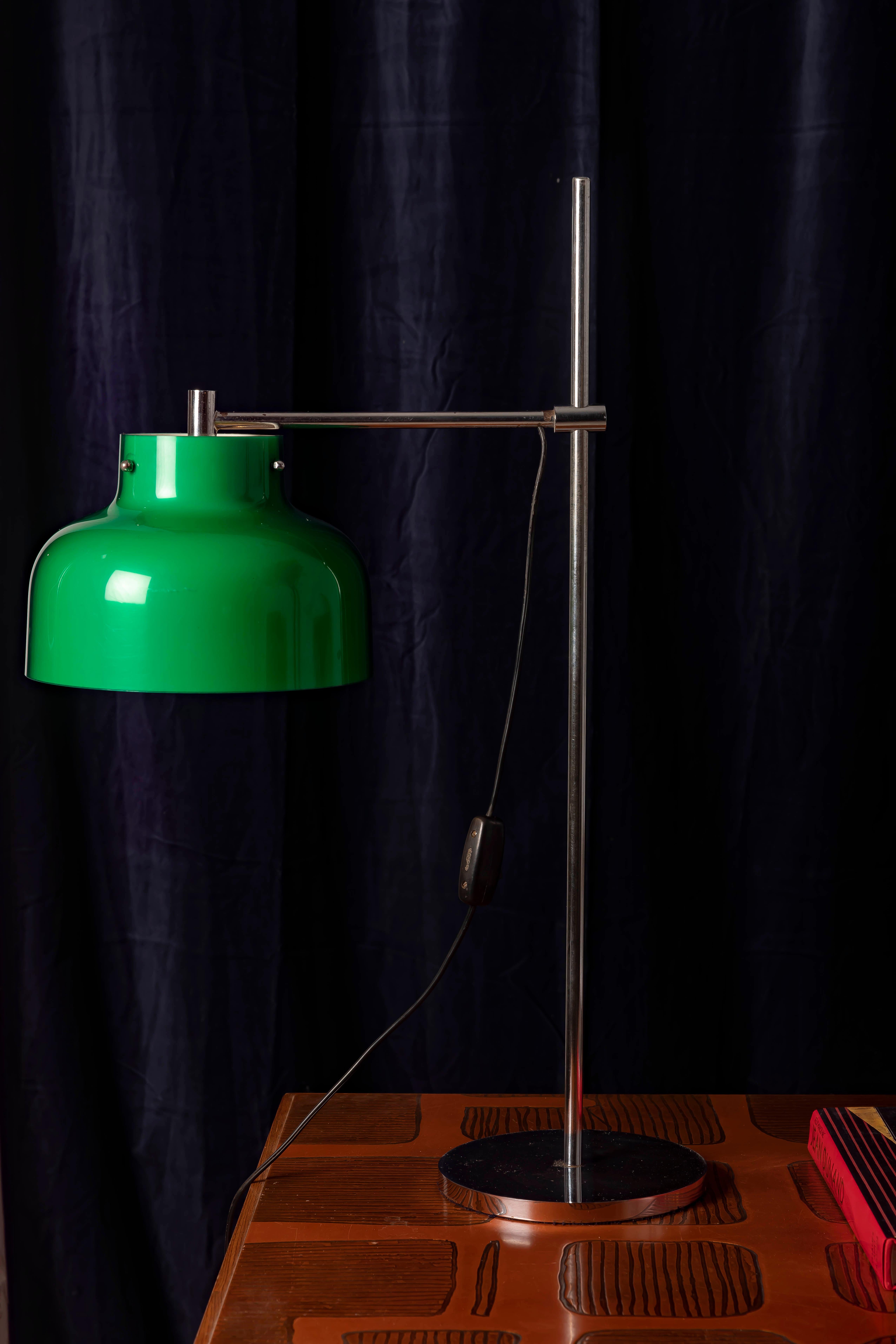 “Max Bill” Desk Lamp by Miguel Milá for Polinax – Rare Top-Mounted Shade In Good Condition For Sale In BARCELONA, ES