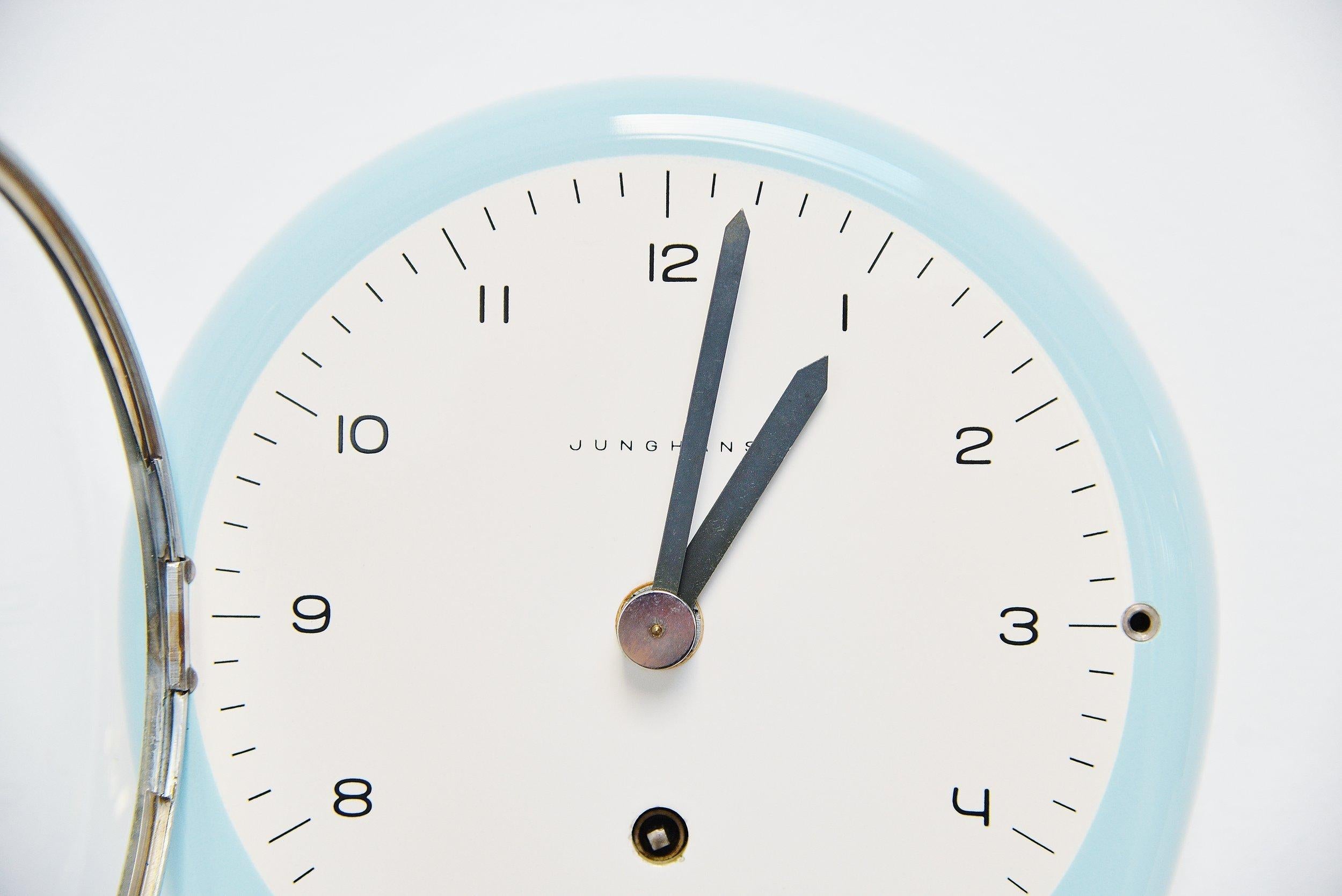 Milieu du XXe siècle Max Bill Junghans Horloge de cuisine 1953