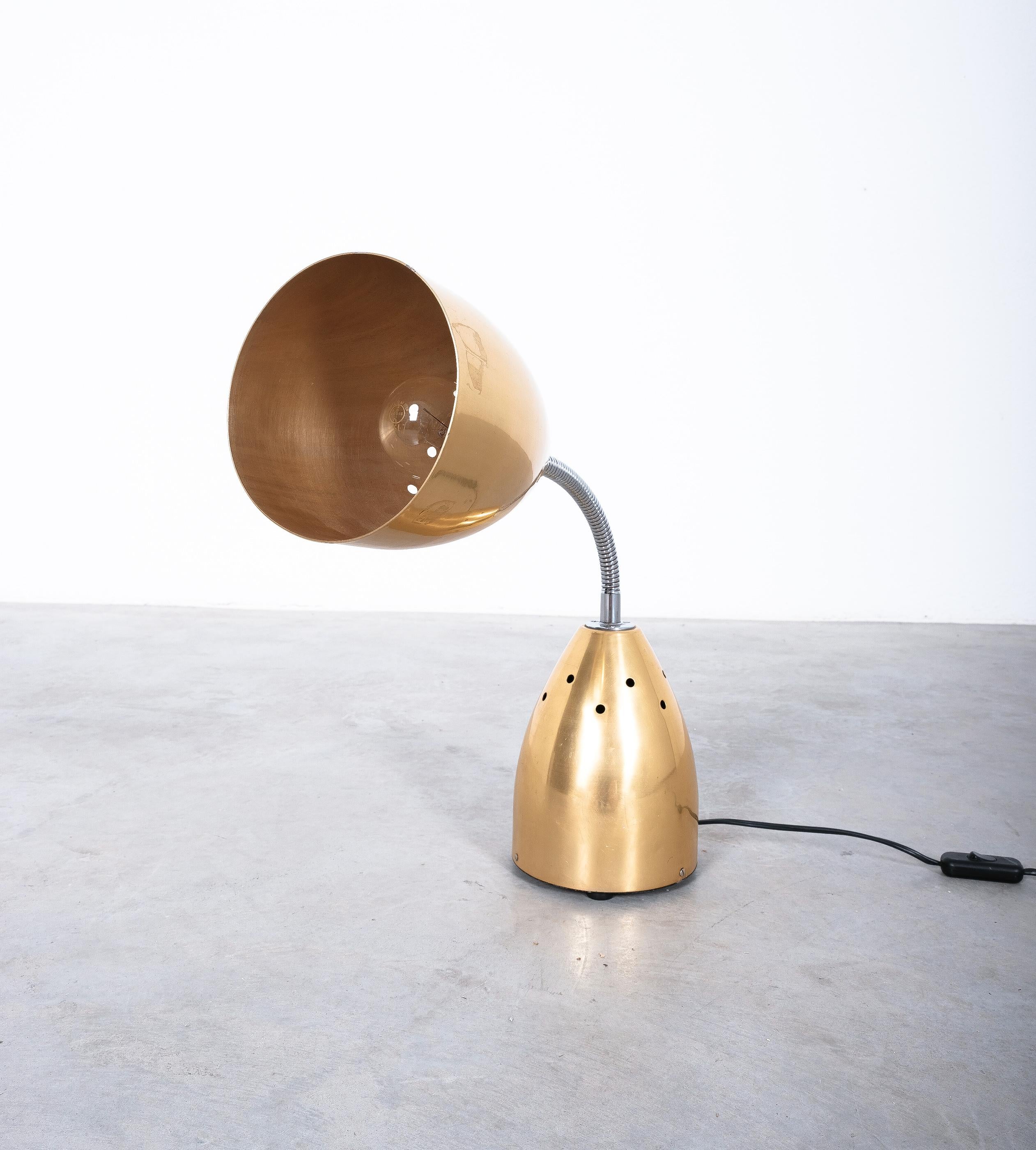 Mid-Century Modern Lampe de bureau Max Bill Sun en aluminium anodisé doré, Suisse, 1955 en vente