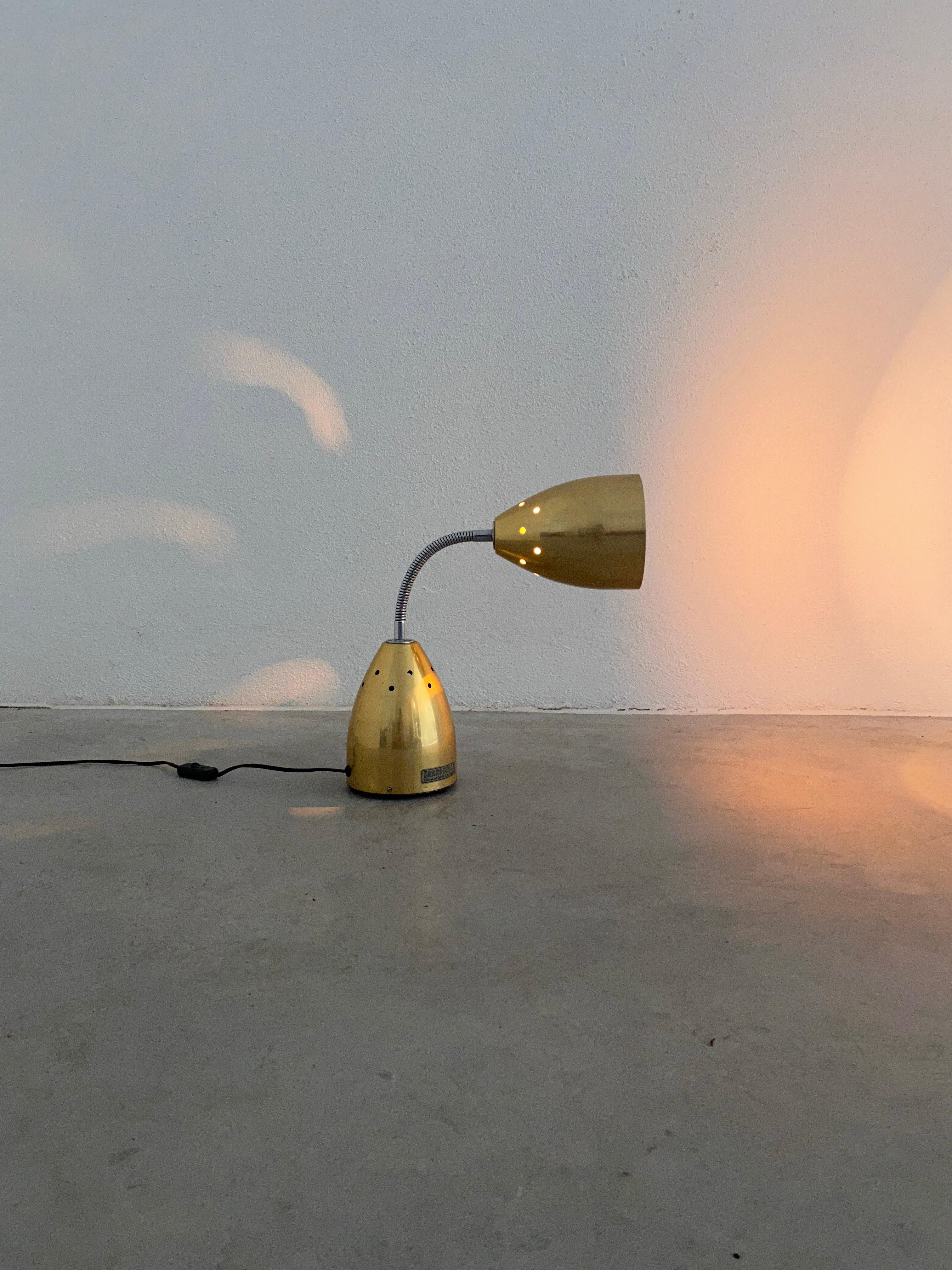 Max Bill Sun Desk Lamp Gold Anodized Aluminum, Switzerland 1955 In Good Condition For Sale In Vienna, AT