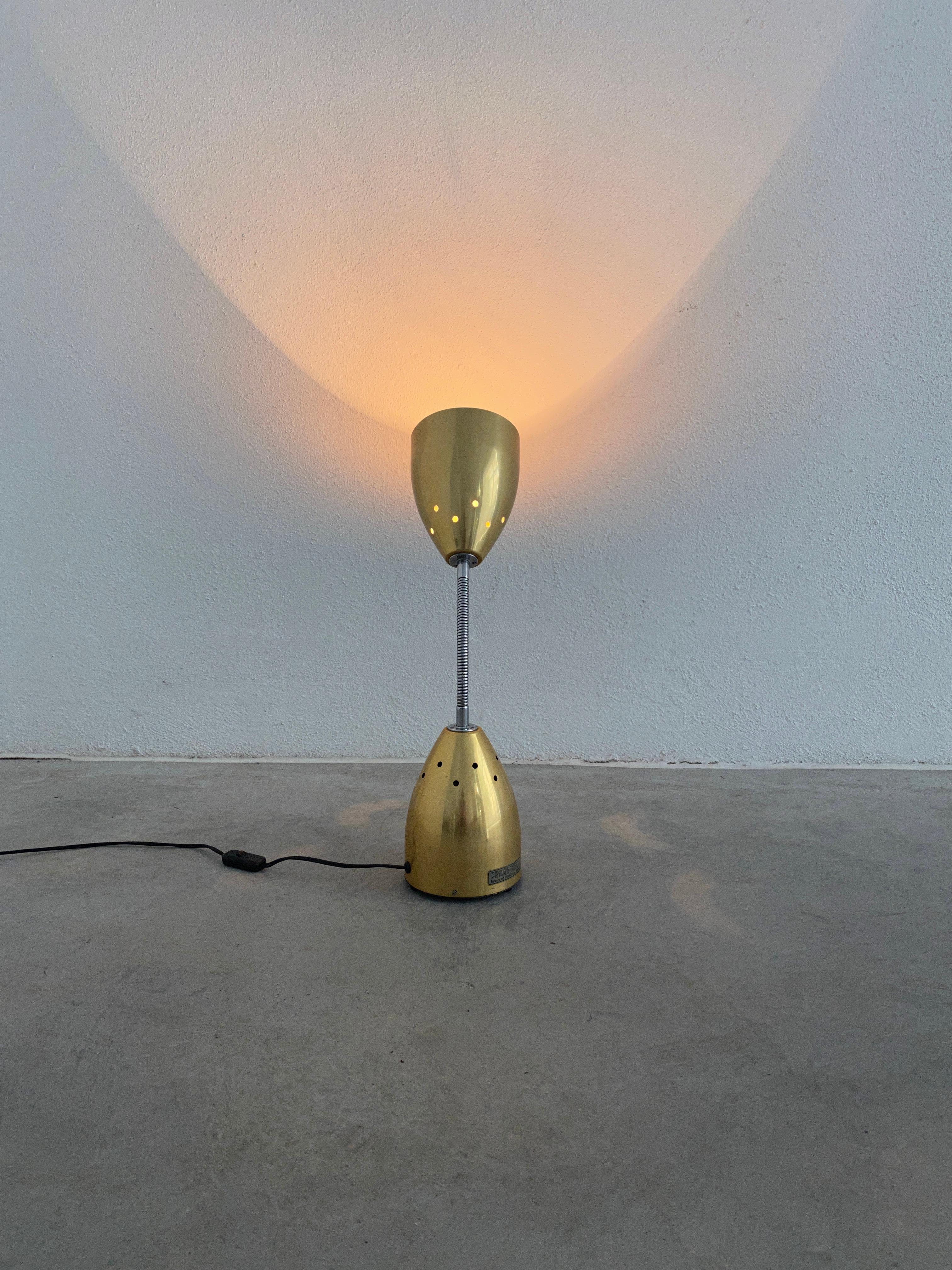 Aluminium Lampe de bureau Max Bill Sun en aluminium anodisé doré, Suisse, 1955 en vente