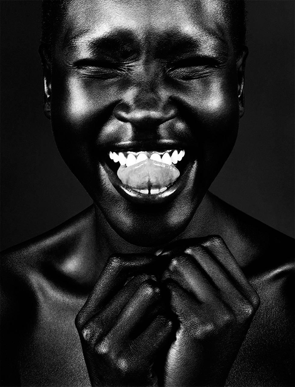 Black and White Photograph Max Cardelli - Alek Wek