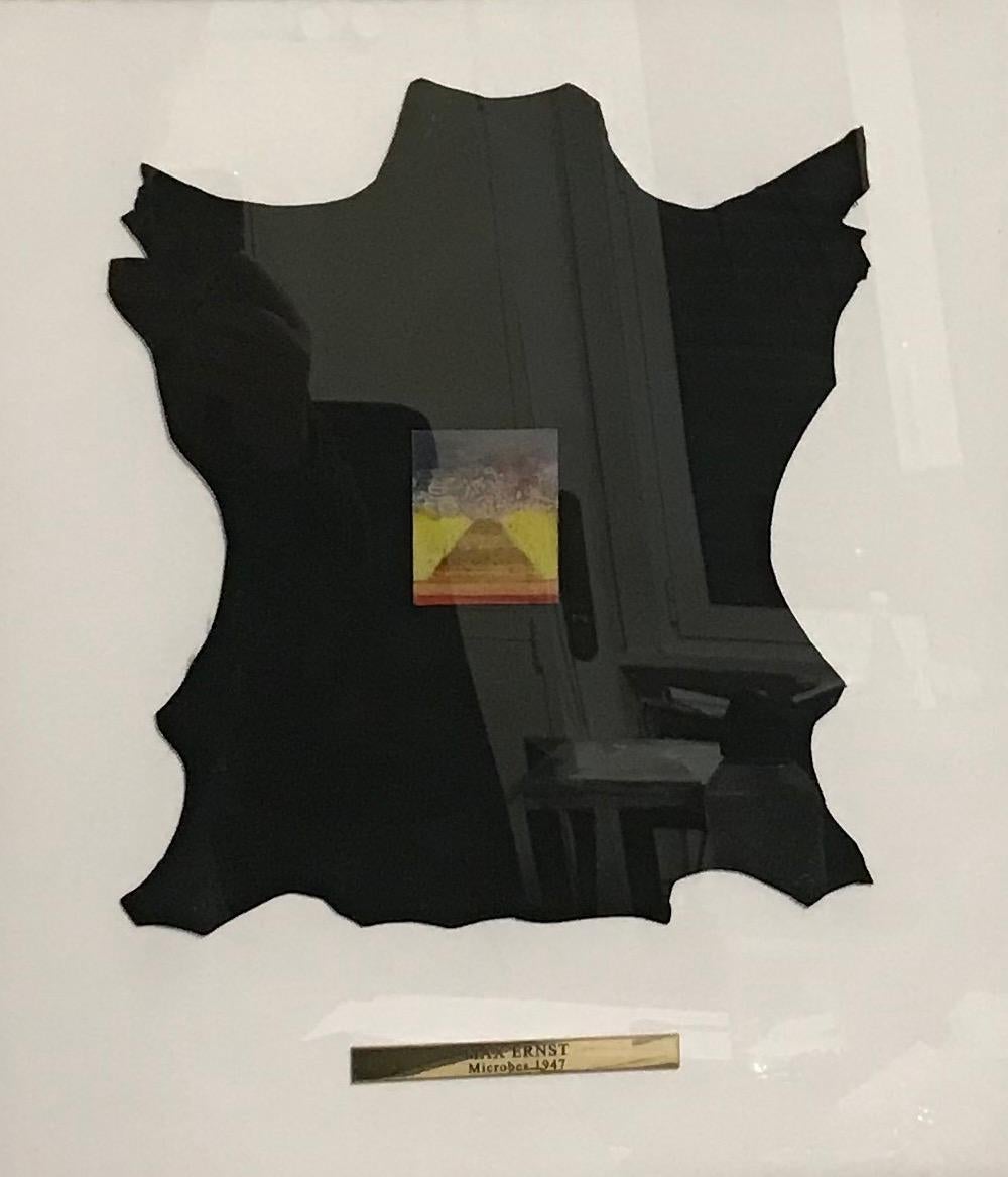 Une Pyramide en Colère, Mikro-Malerei auf Leder von Max Ernst im Angebot 3