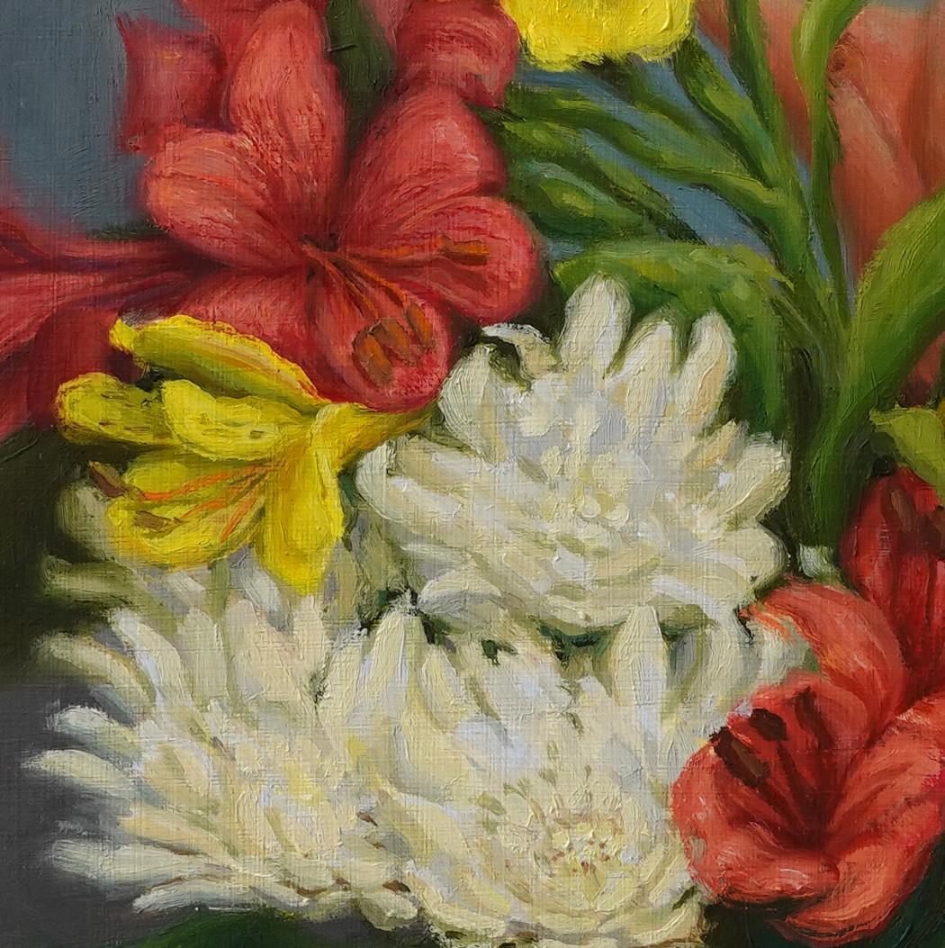 Max Guarnaccia pinta a partir de arreglos florales vivos que monta en su estudio de Houston, Texas. Puedes ver las pinceladas en todos sus cuadros. 