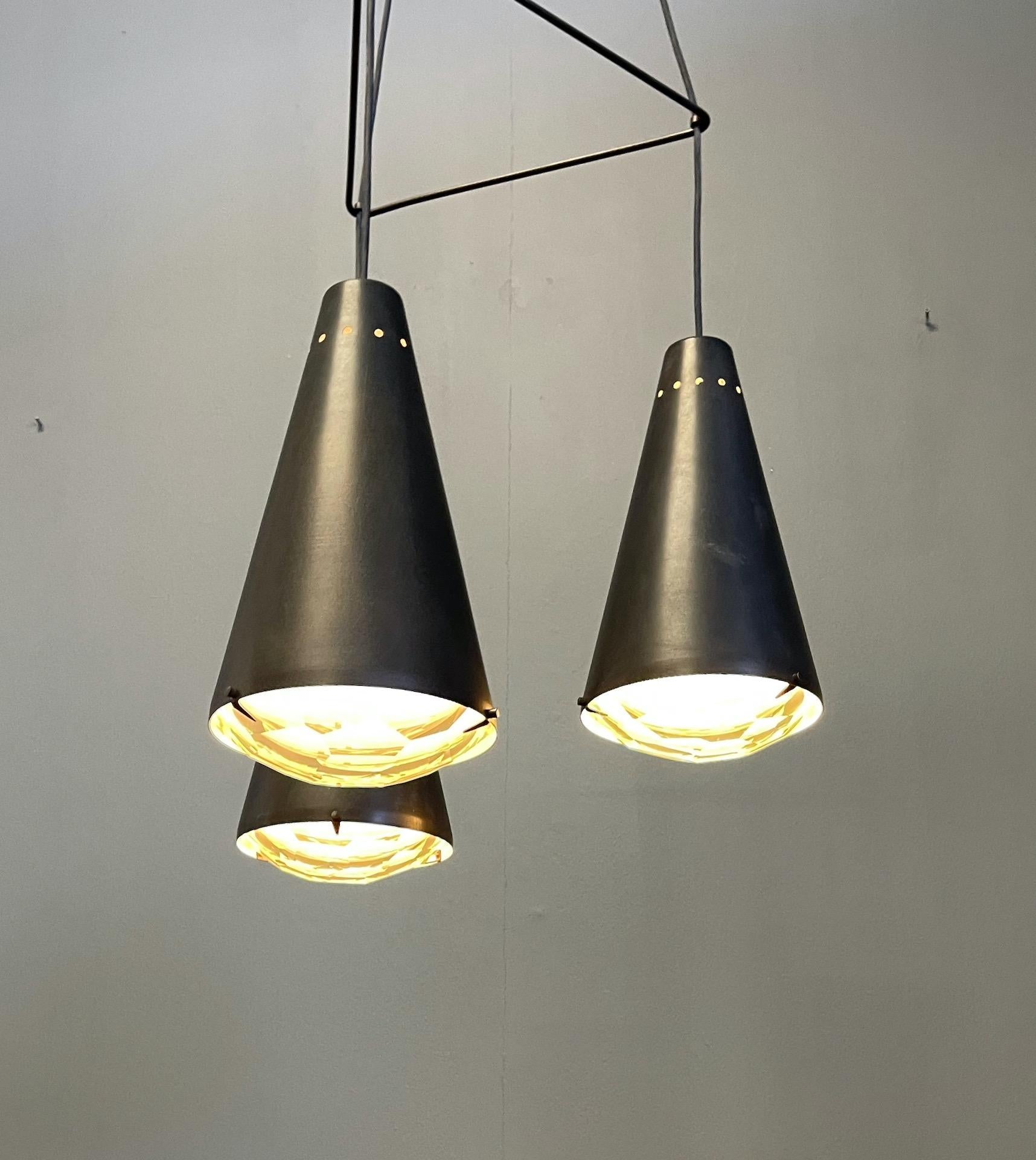 Max Ingrand ‘2126’ Model 3-Light Ceiling Pendant for Fontana Arte, Italy For Sale 7