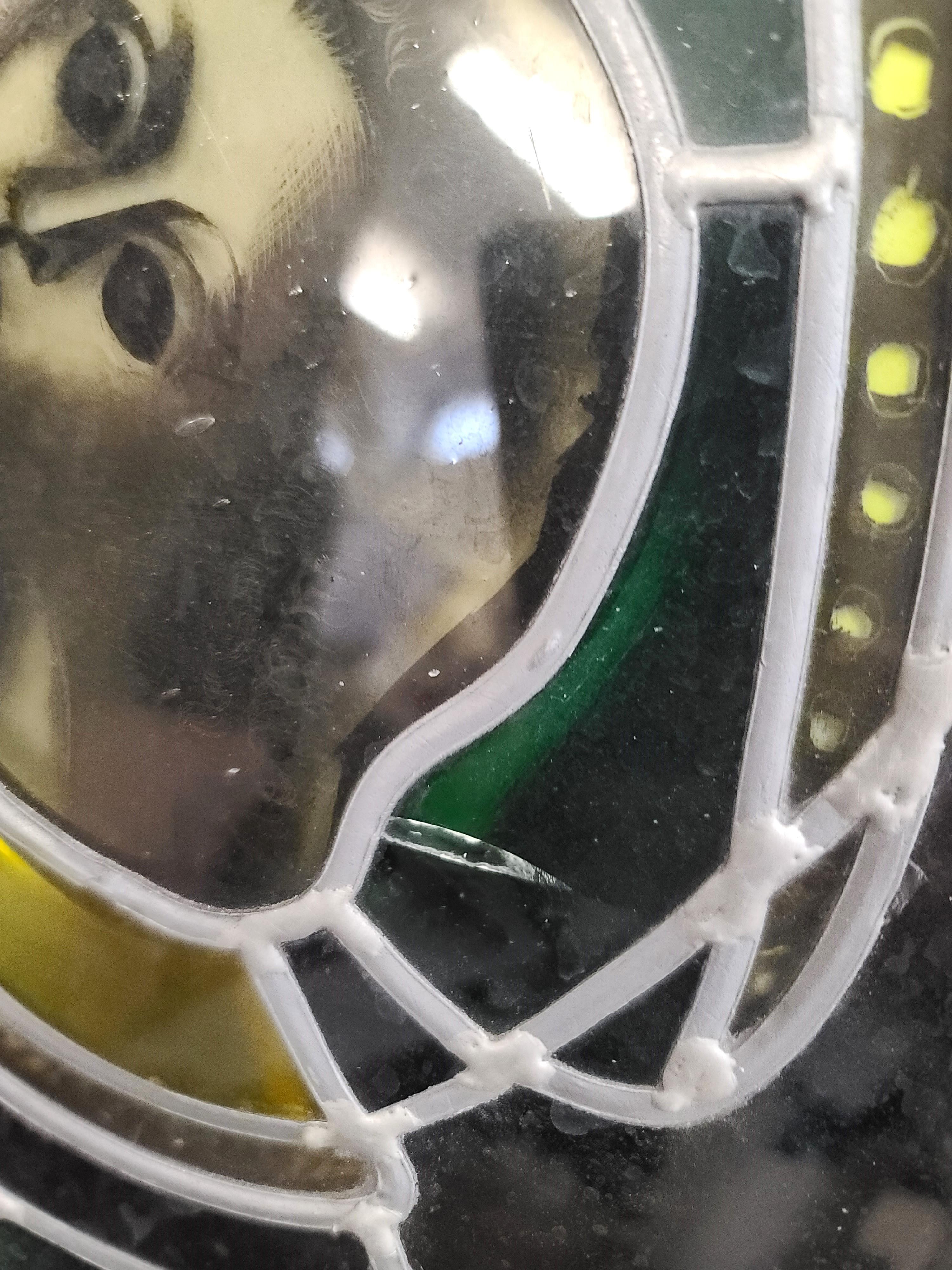 Verre teinté Panneau de vitrail d'un ange jouant de la harpe Max Ingrand en vente