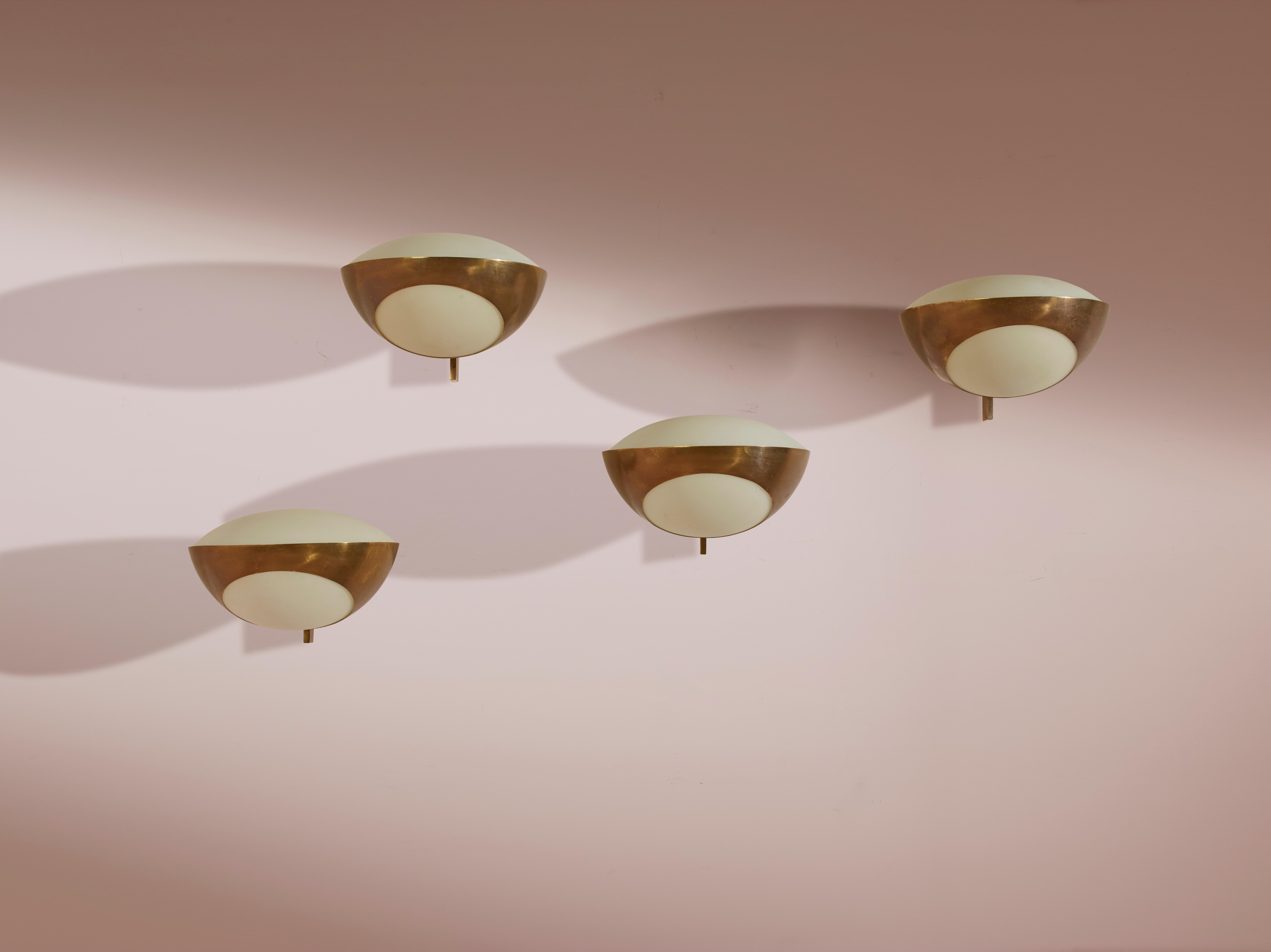 Mid-Century moderno Applique in ottone e vetro Max Ingrand Modello 1963 di Fontana Arte, Italia, anni '60