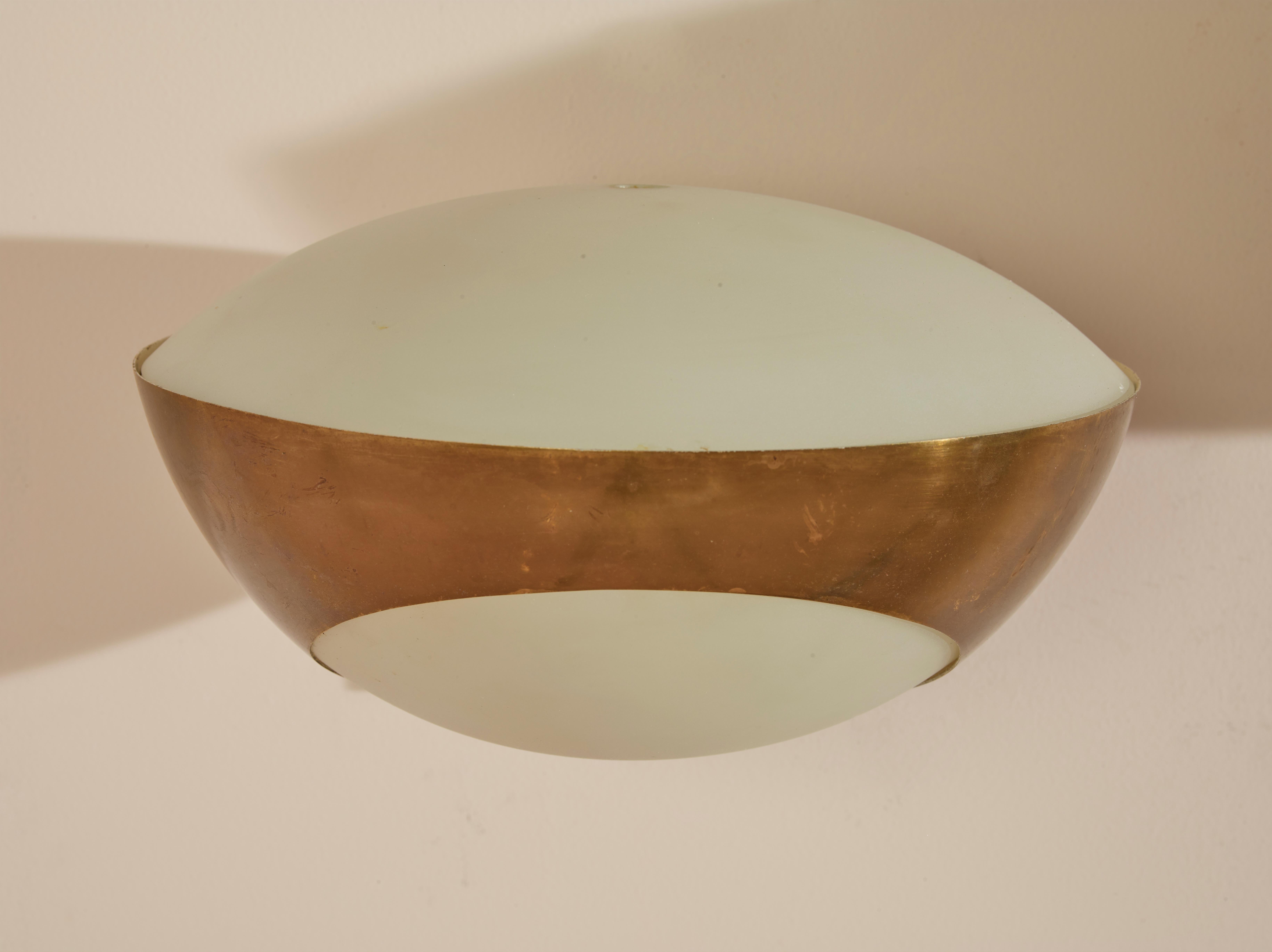 Italiano Applique in ottone e vetro Max Ingrand Modello 1963 di Fontana Arte, Italia, anni '60