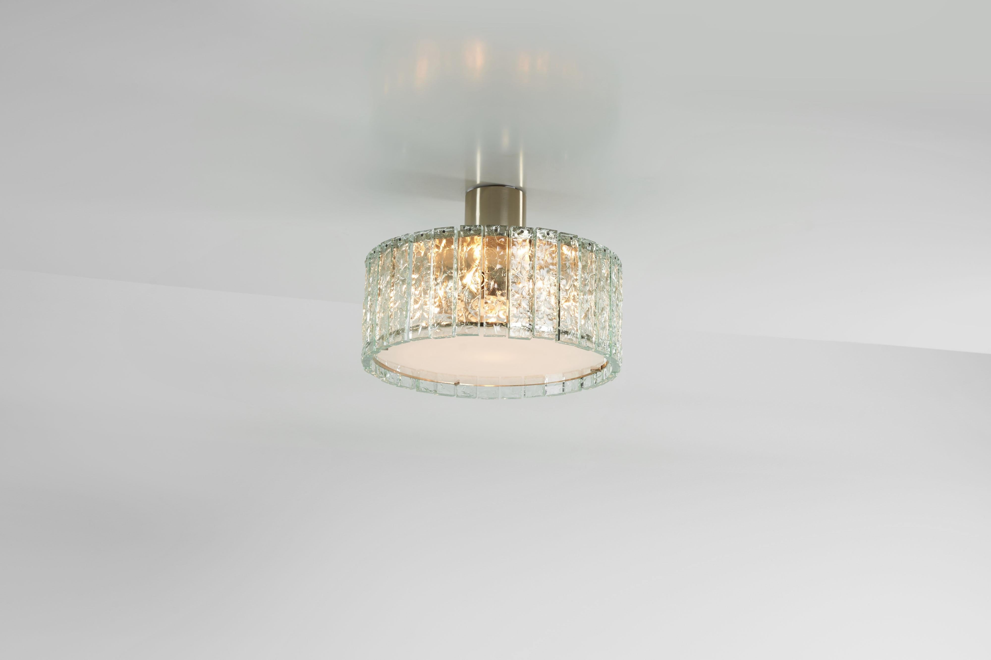 Mid-Century moderno Lampada da soffitto Max Ingrand modello 2448 Fontana Arte 1960 in vendita