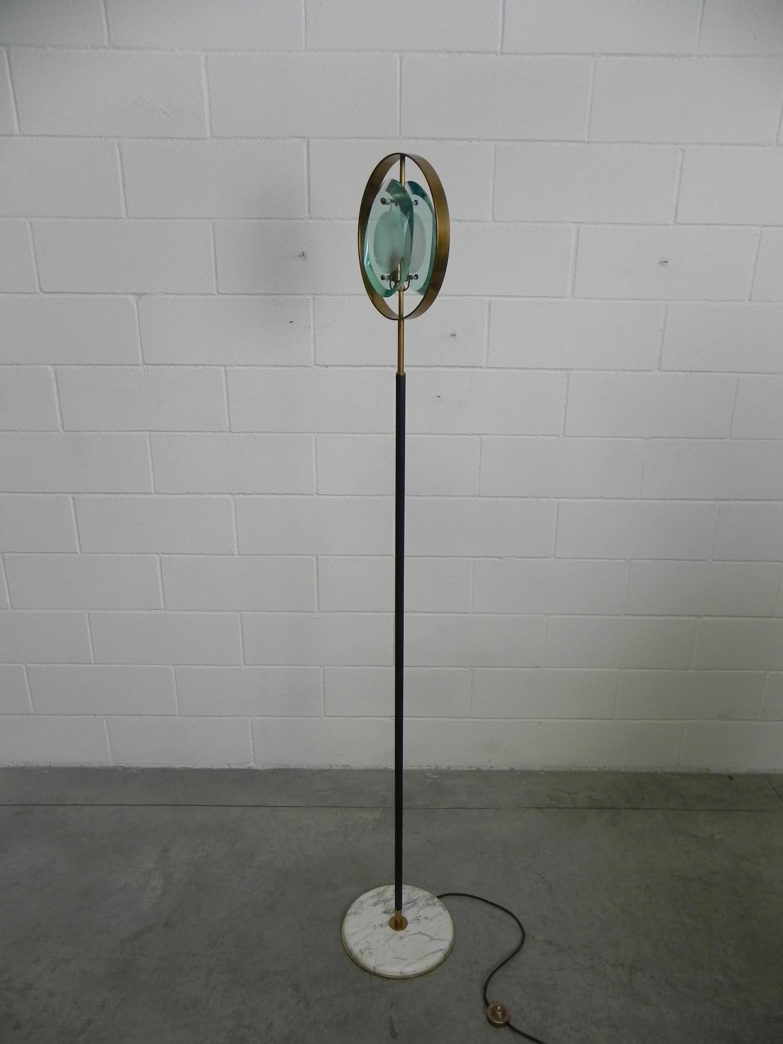 Max Ingrand Floor Lamps 'Model 2020' for Fontana Arte, 1961 5