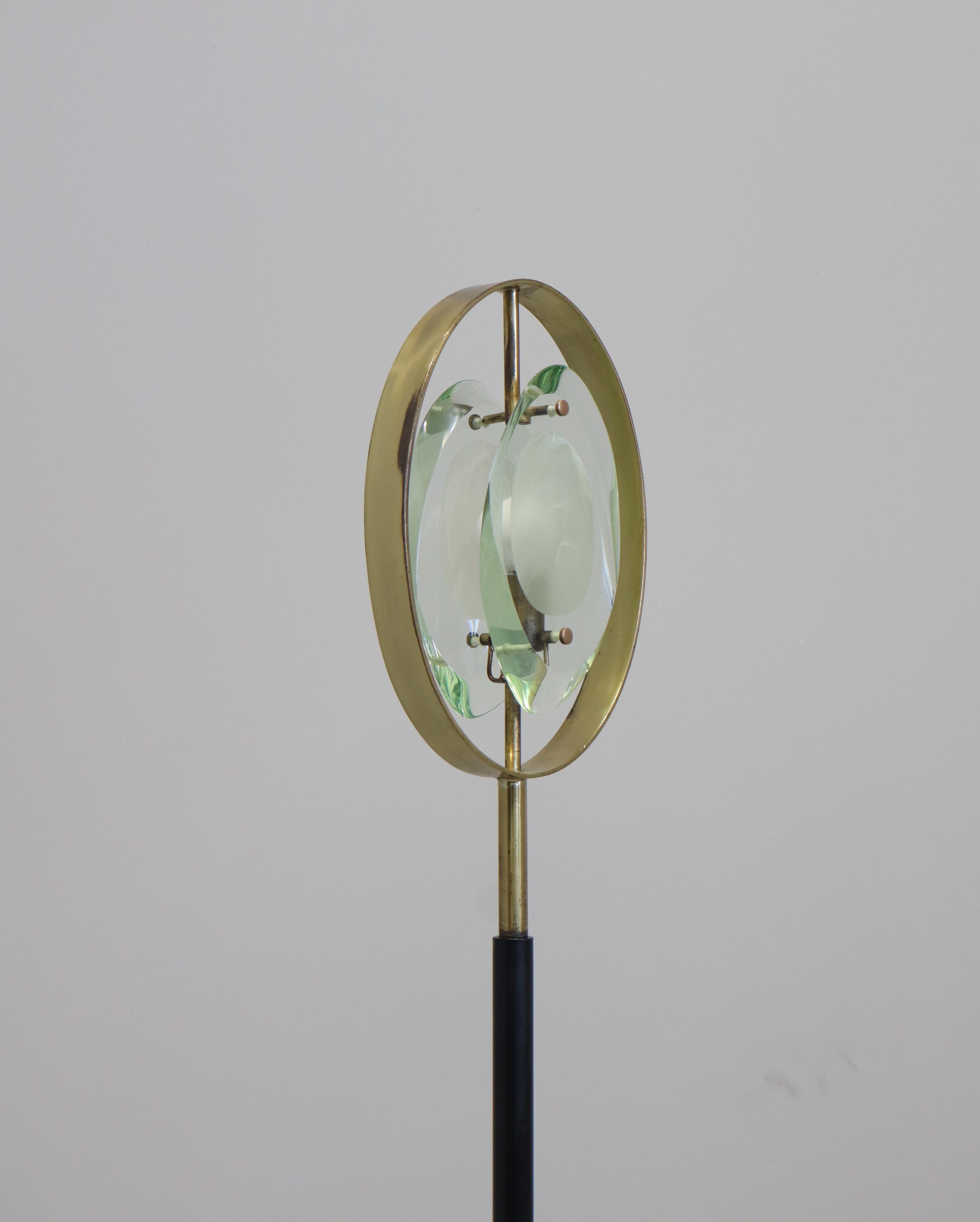 Ottone Lampade da terra Max Ingrand 'Modello 2020' per Fontana Arte, 1961 in vendita