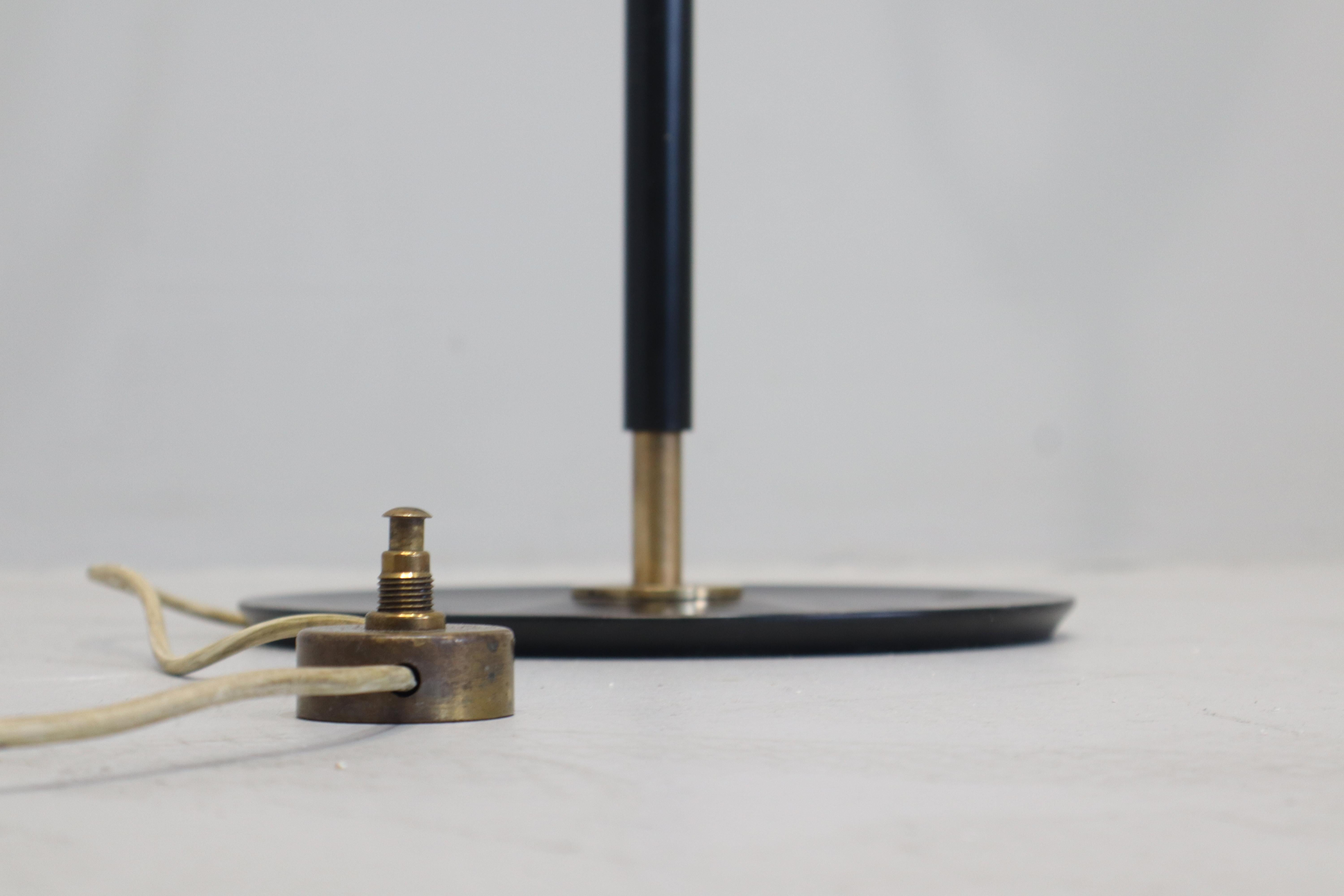 Lampade da terra Max Ingrand 'Modello 2020' per Fontana Arte, 1961 in vendita 1