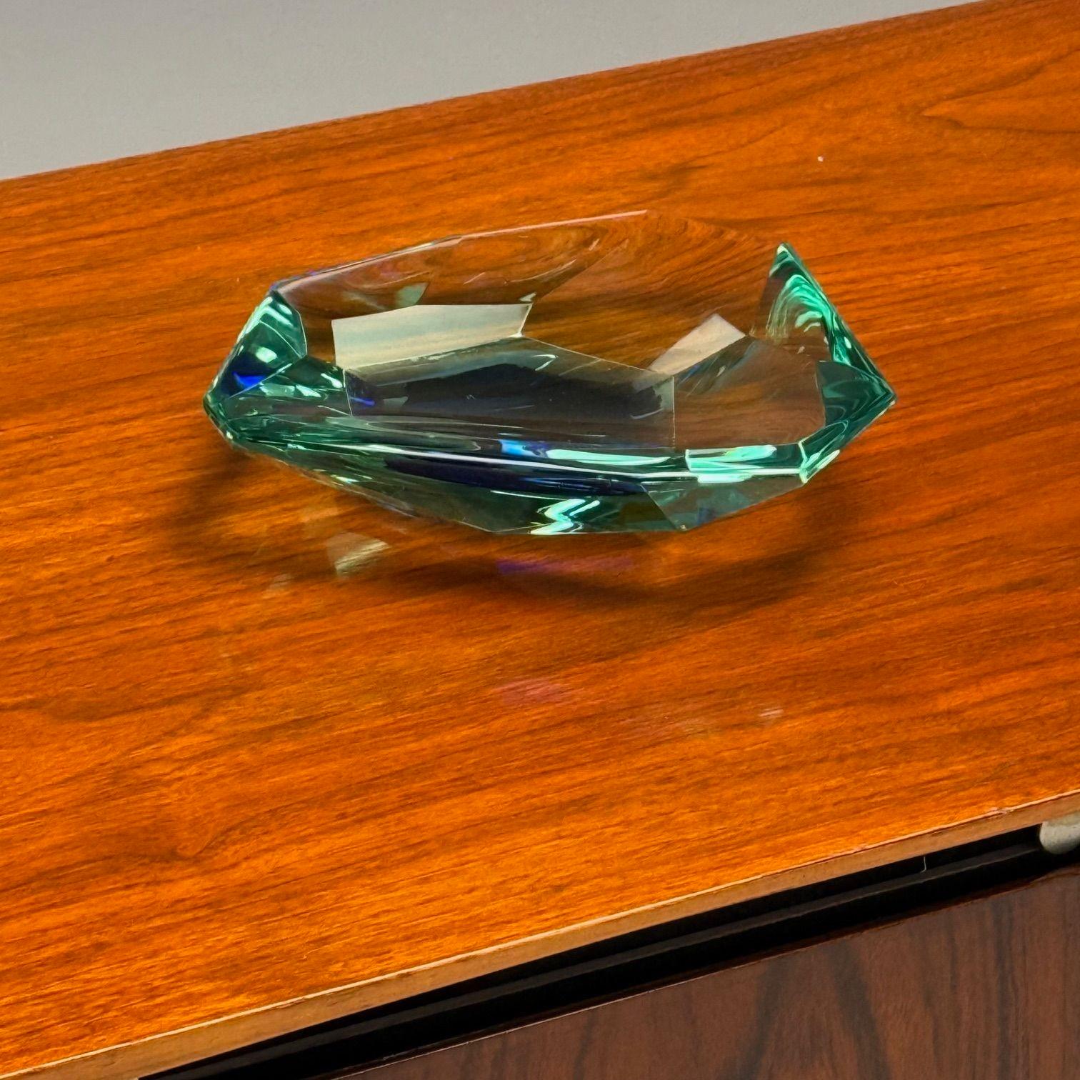 Max Ingrand, Fontana Arte, Moderno de mediados de siglo, Cenicero, Cristal tallado, Años 60 mediados del siglo XX en venta
