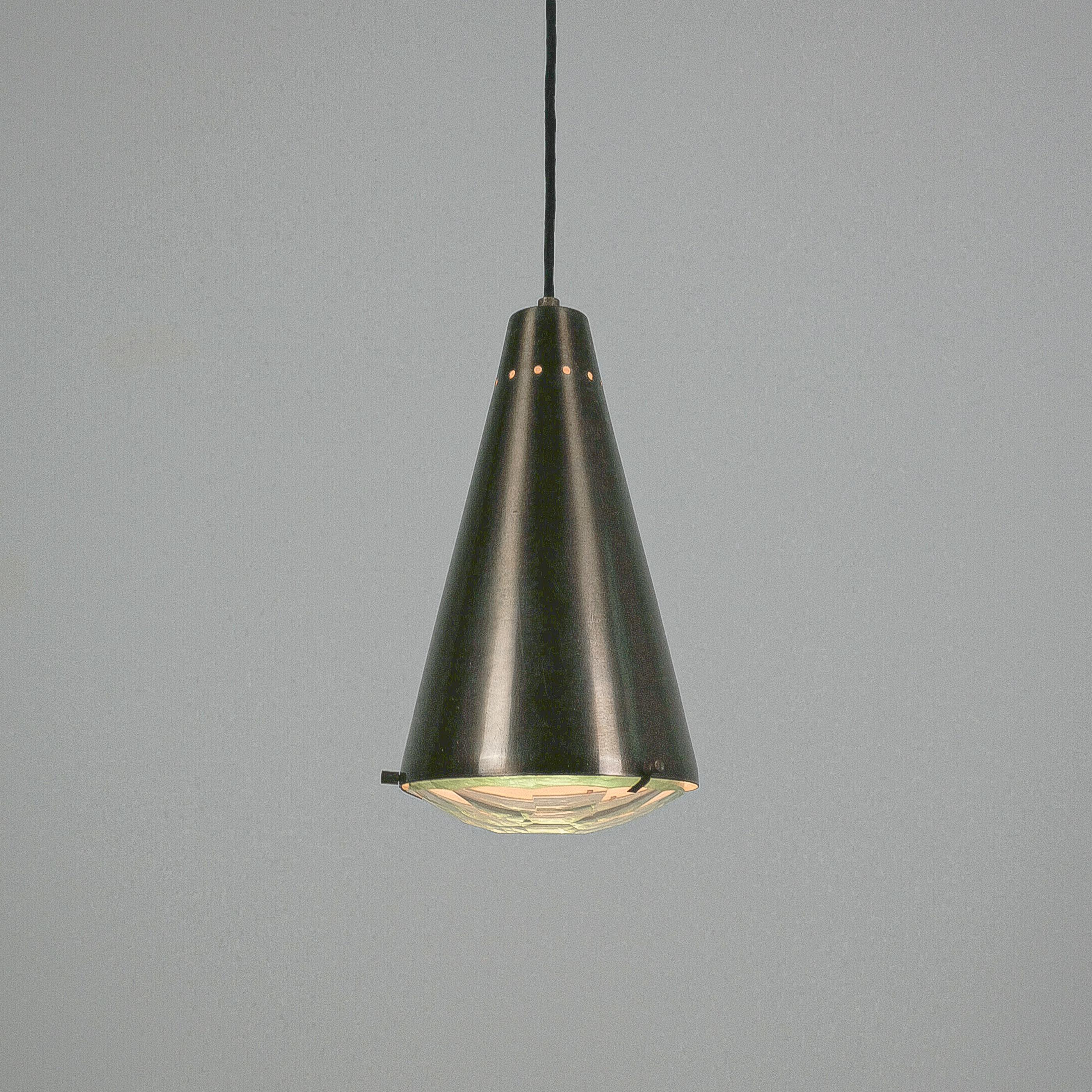 Max Ingrand Fontana Arte Pendant Lamp Lantern Glass Brass, Italy, 1960s In Good Condition For Sale In Vienna, AT