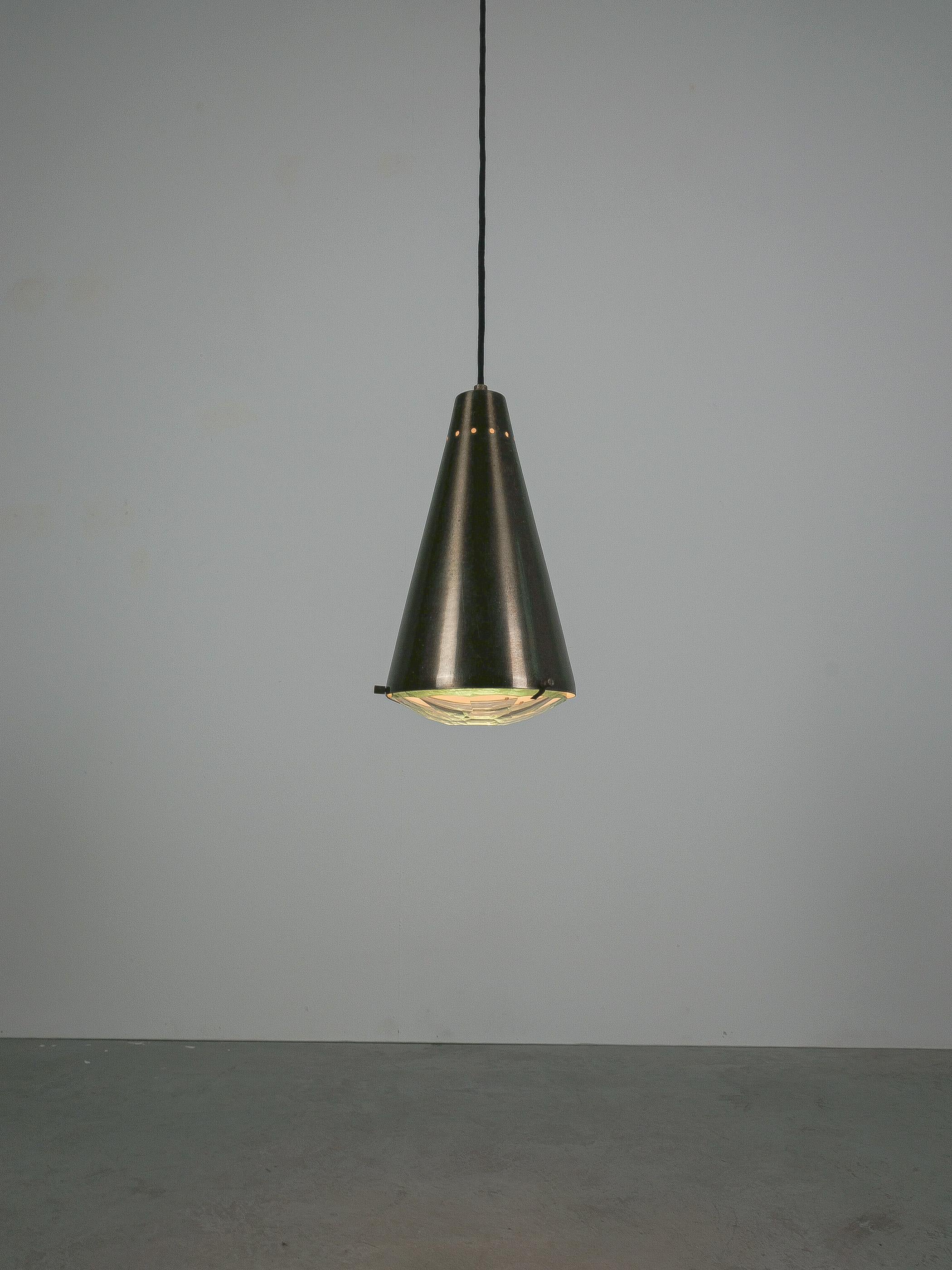 Mid-20th Century Max Ingrand Fontana Arte Pendant Lamp Lantern Glass Brass, Italy, 1960s For Sale