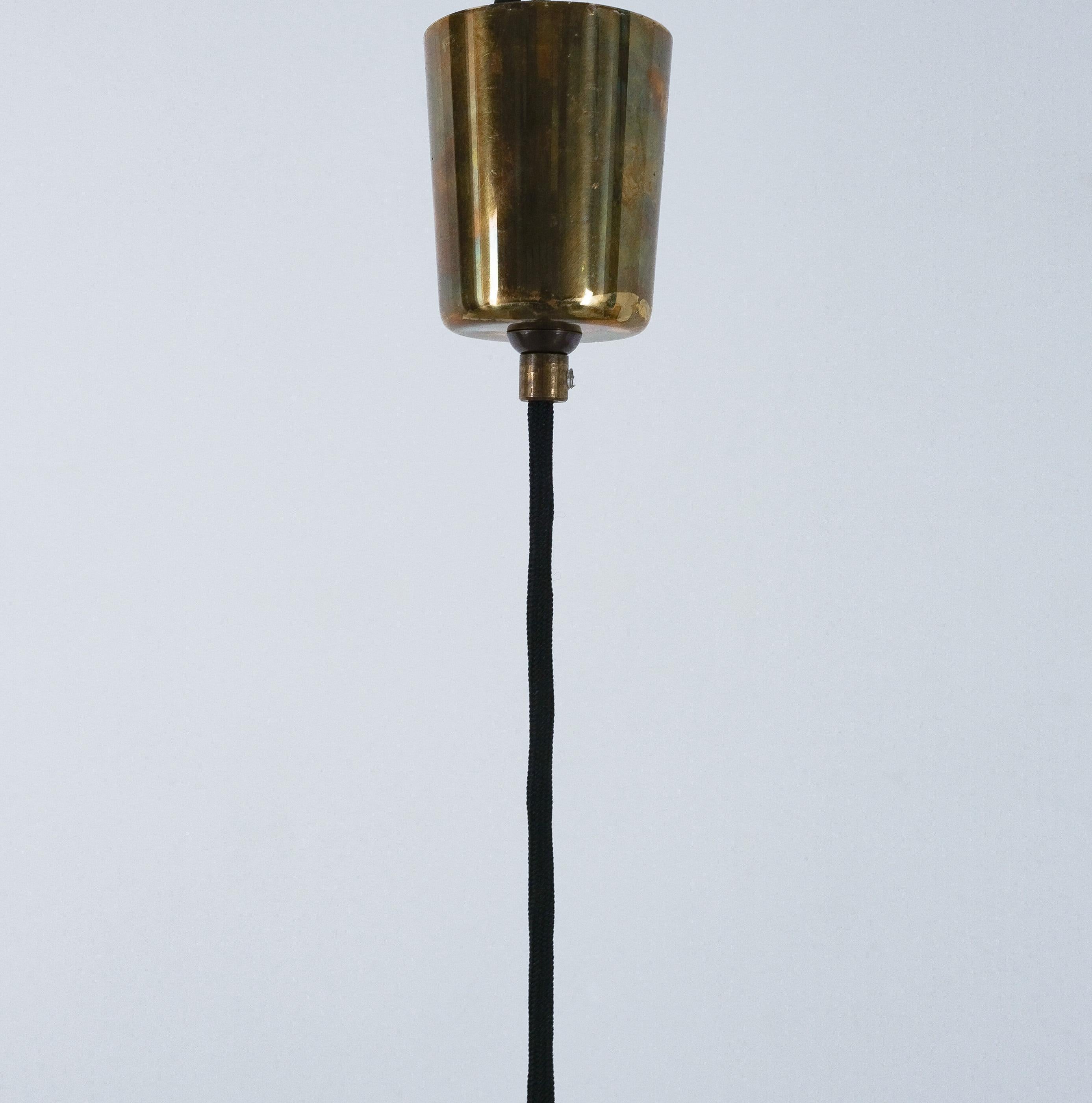 Max Ingrand Fontana Arte Pendant Lamps Glass Brass Mod. 1995, Italy, 1960s For Sale 1