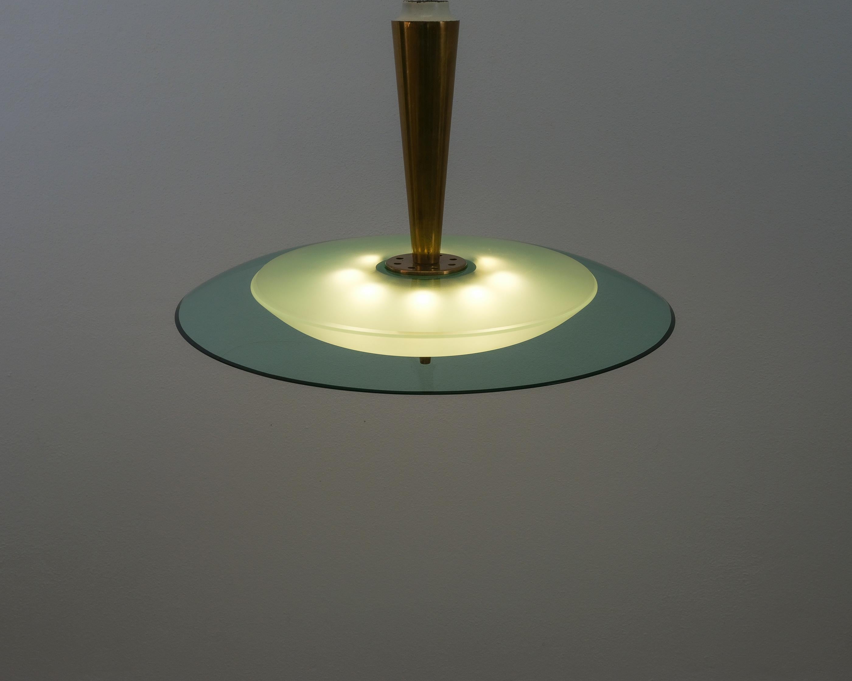 Max Ingrand Fontana Arte Semi Flush Mount Chandelier Mod. 1462 Glass Brass, 1960 For Sale 5