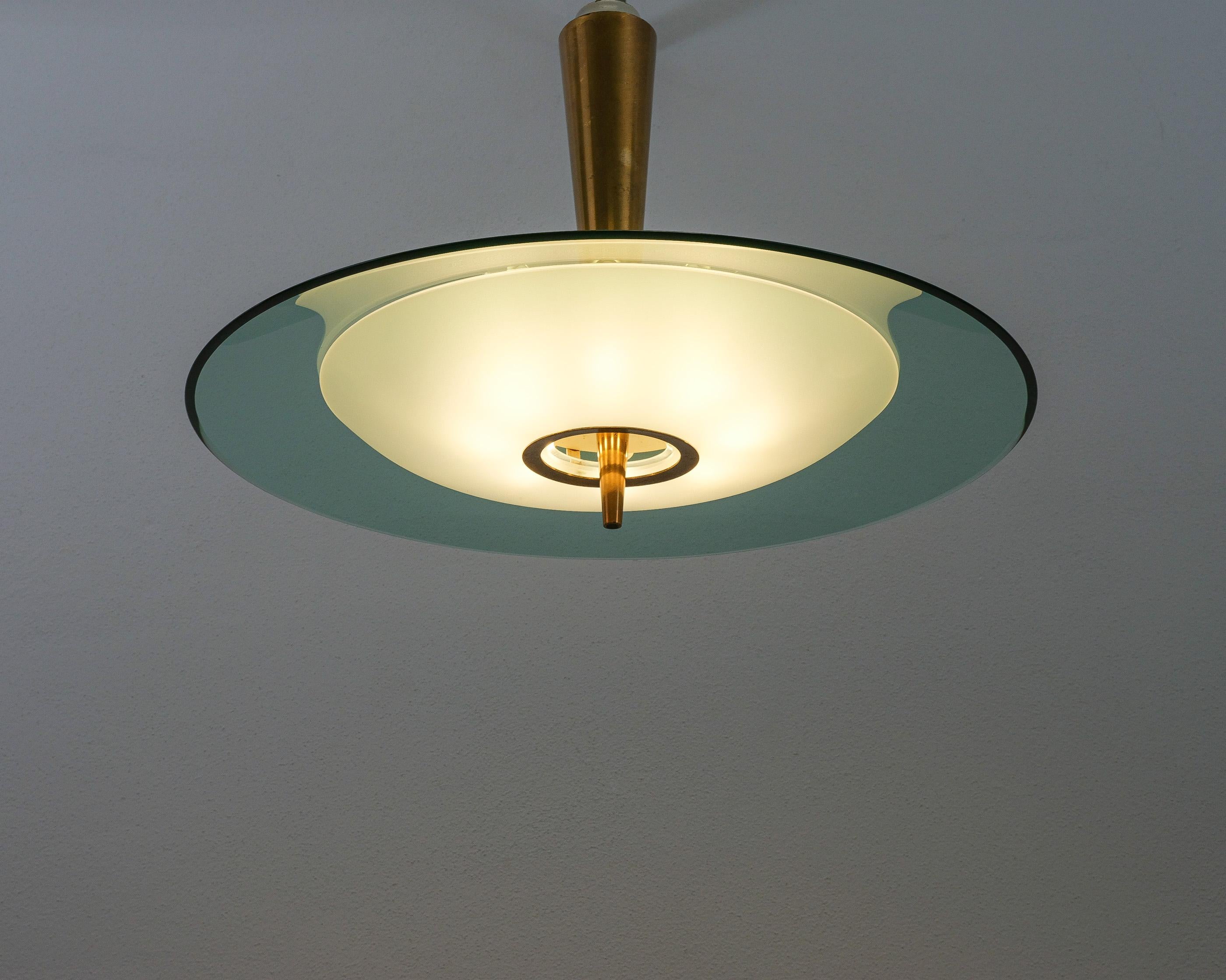 Max Ingrand Fontana Arte Semi Flush Mount Chandelier Mod. 1462 Glass Brass, 1960 For Sale 6