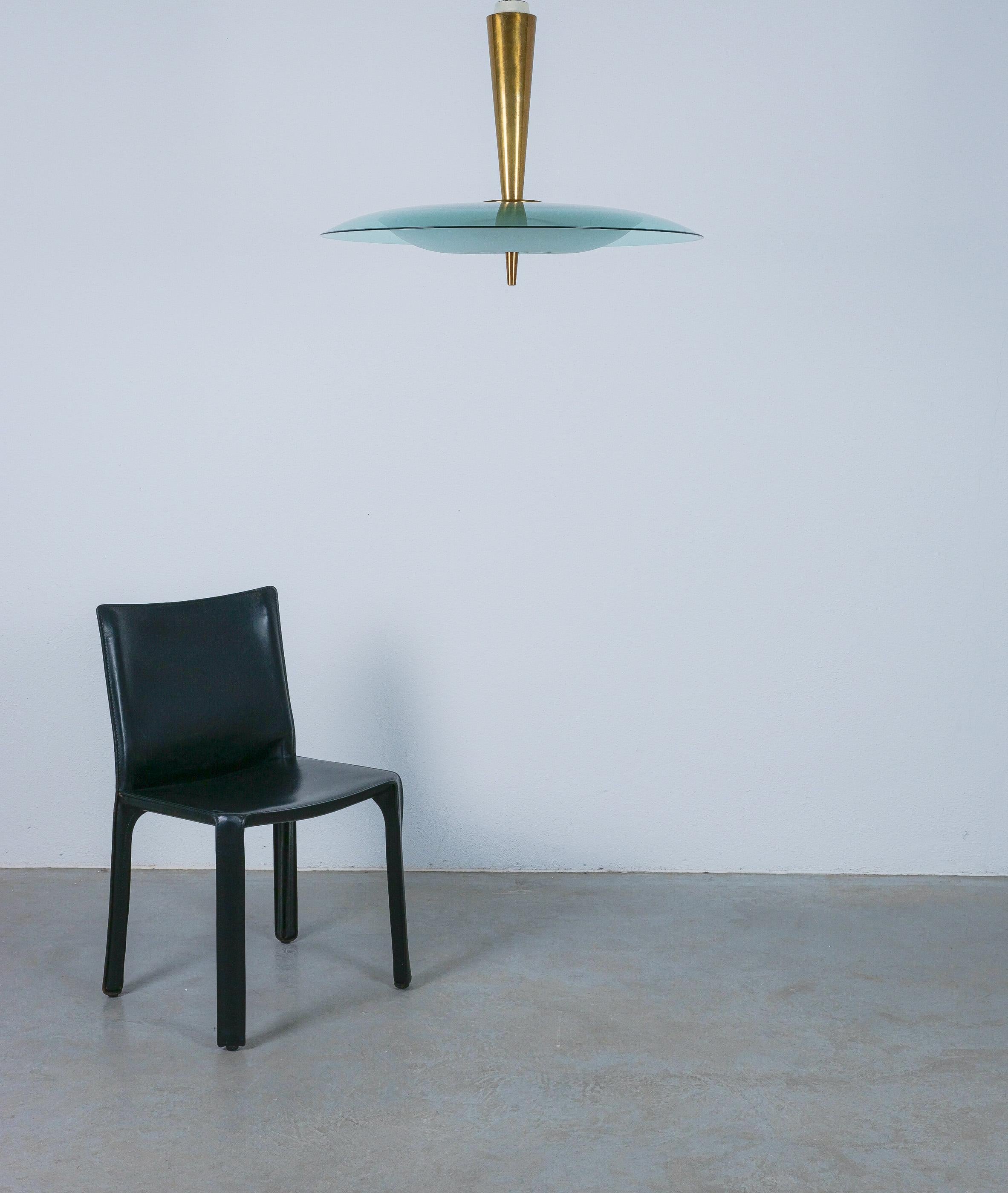 Mid-Century Modern Max Ingrand Fontana Arte Semi Flush Mount Chandelier Mod. 1462 Glass Brass, 1960 For Sale